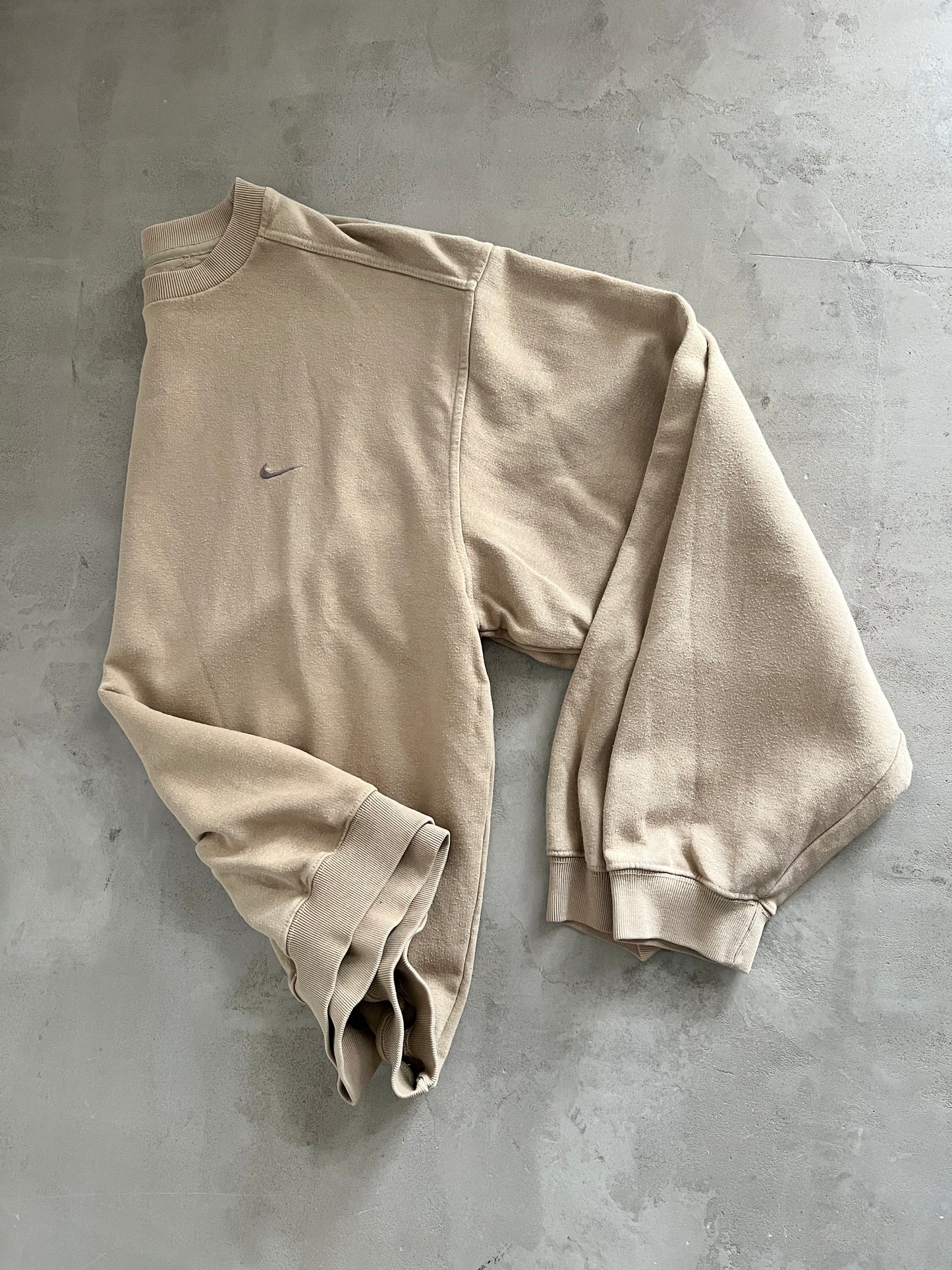 BEIGE NIKE SWEATER - 1990S - L