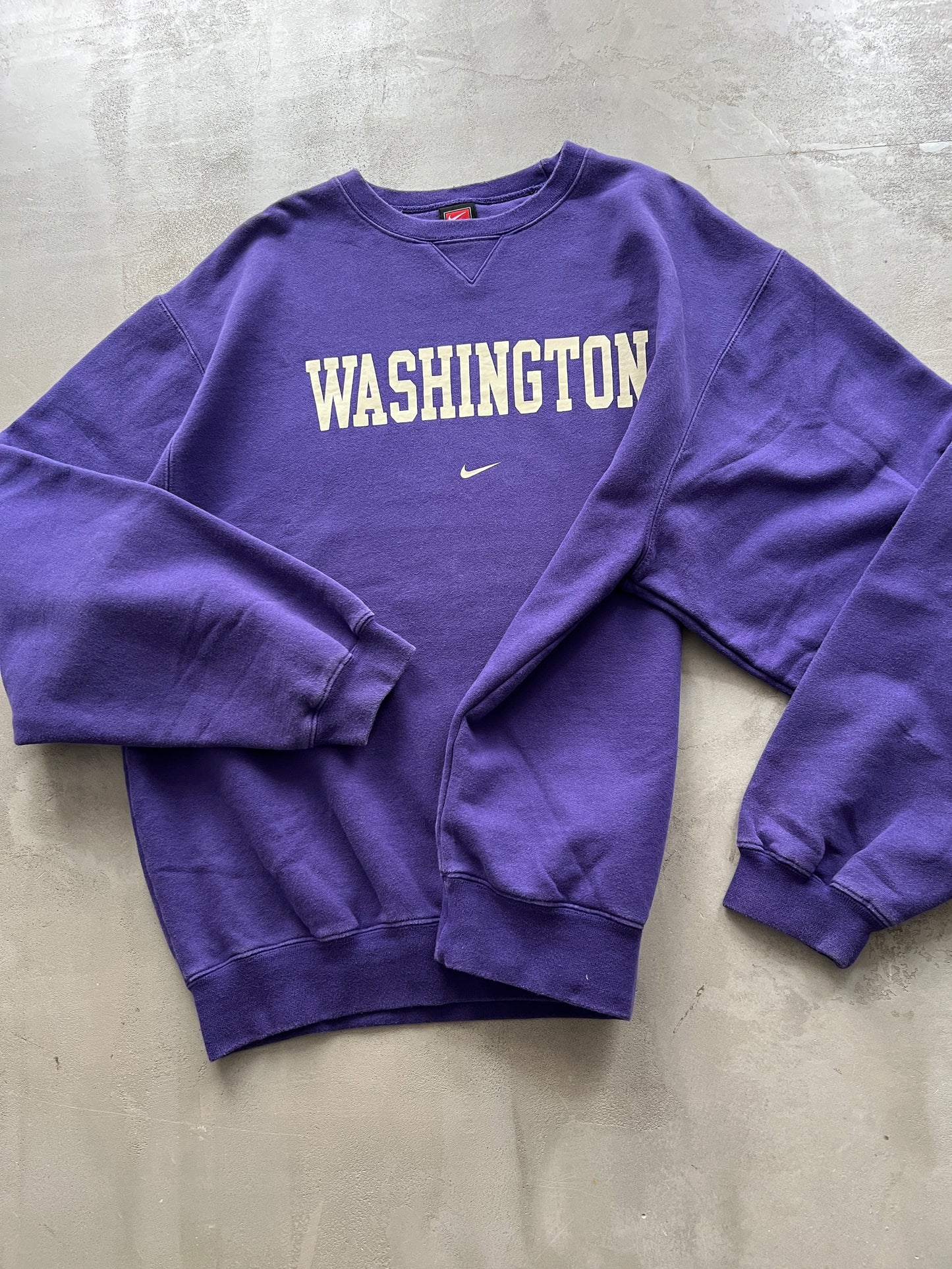 PURPLE NIKE WASHINGTON SWEATER - 1990S - XL