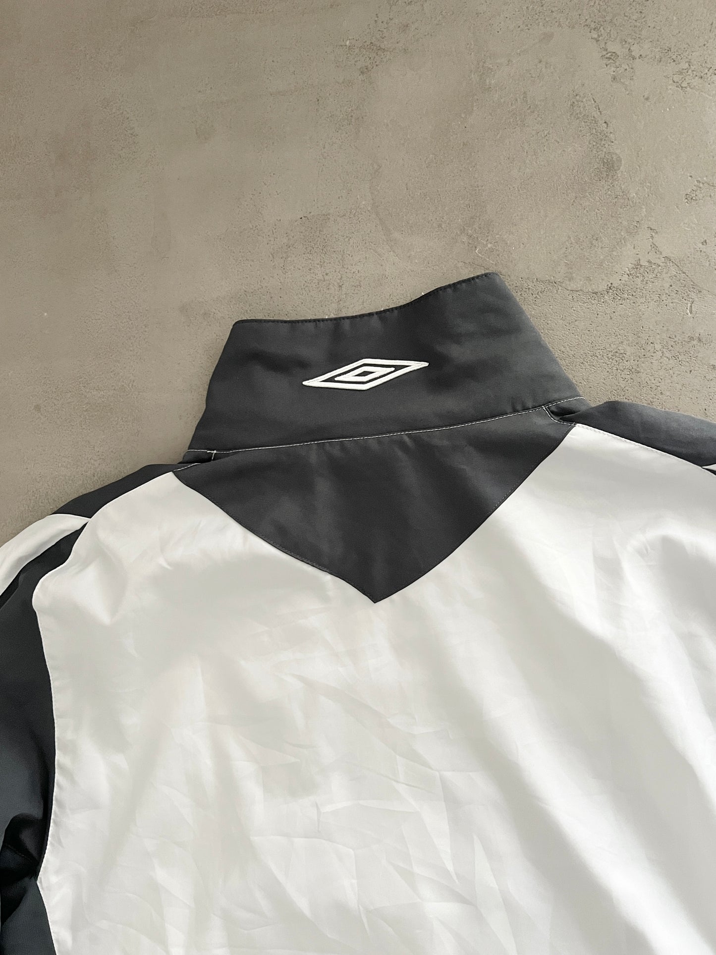 WHITE/GREY OLYMPIQUE LYON TRACK JACKET - 2000S - XL