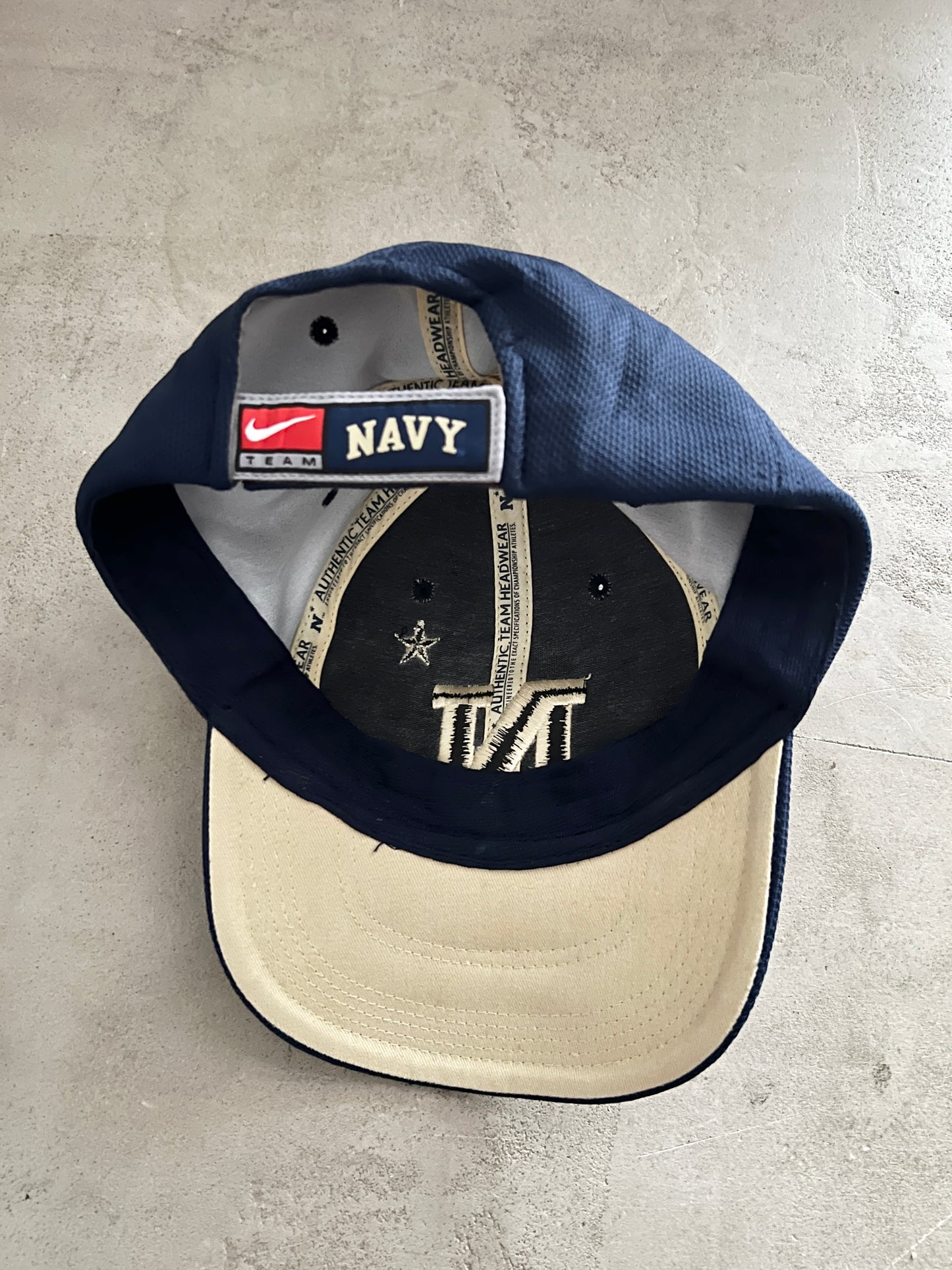 NAVY NIKE CAP - 1990S