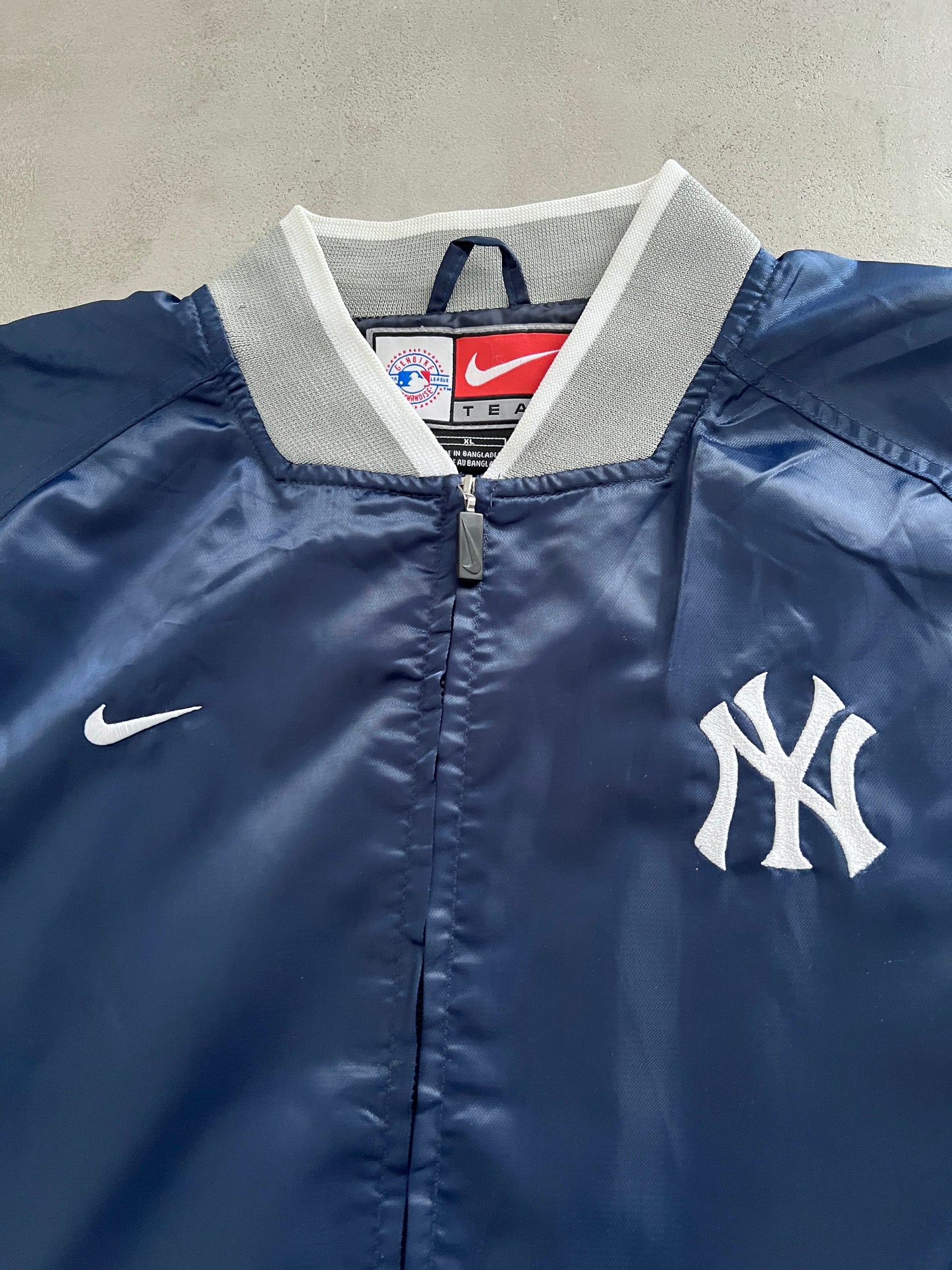 NAVY/WHITE YANKEES NIKE BOMBER - 1990S - S/M