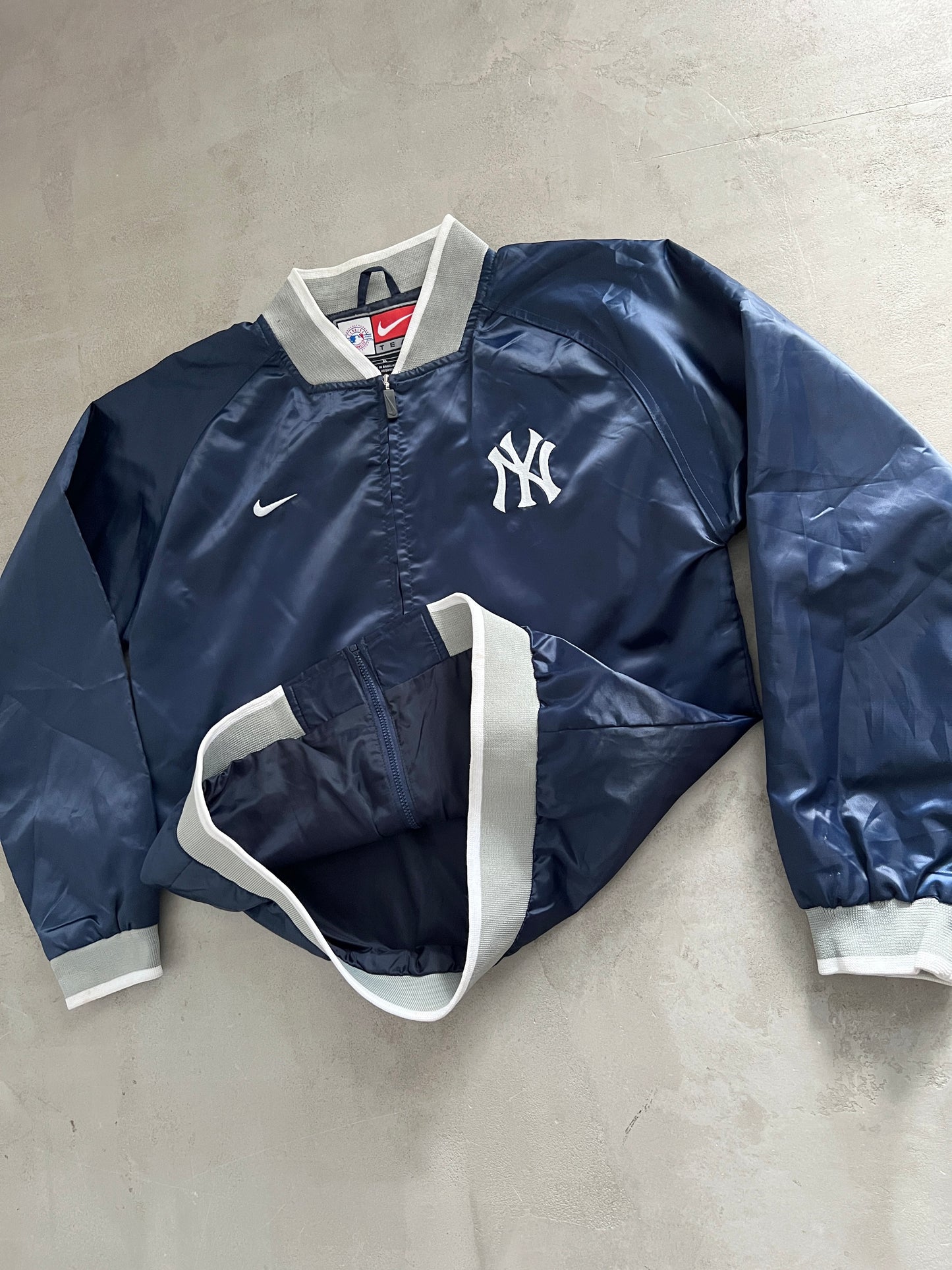 NAVY/WHITE YANKEES NIKE BOMBER - 1990S - S/M