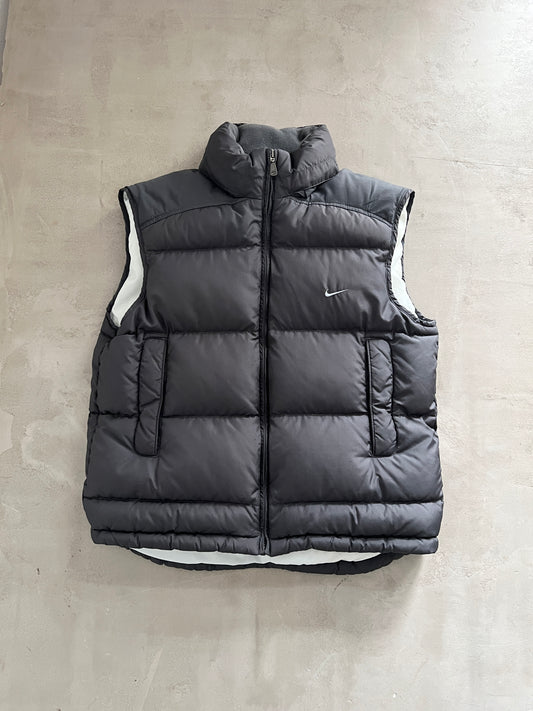 GREY NIKE PUFFER VEST - 2000S - M/L