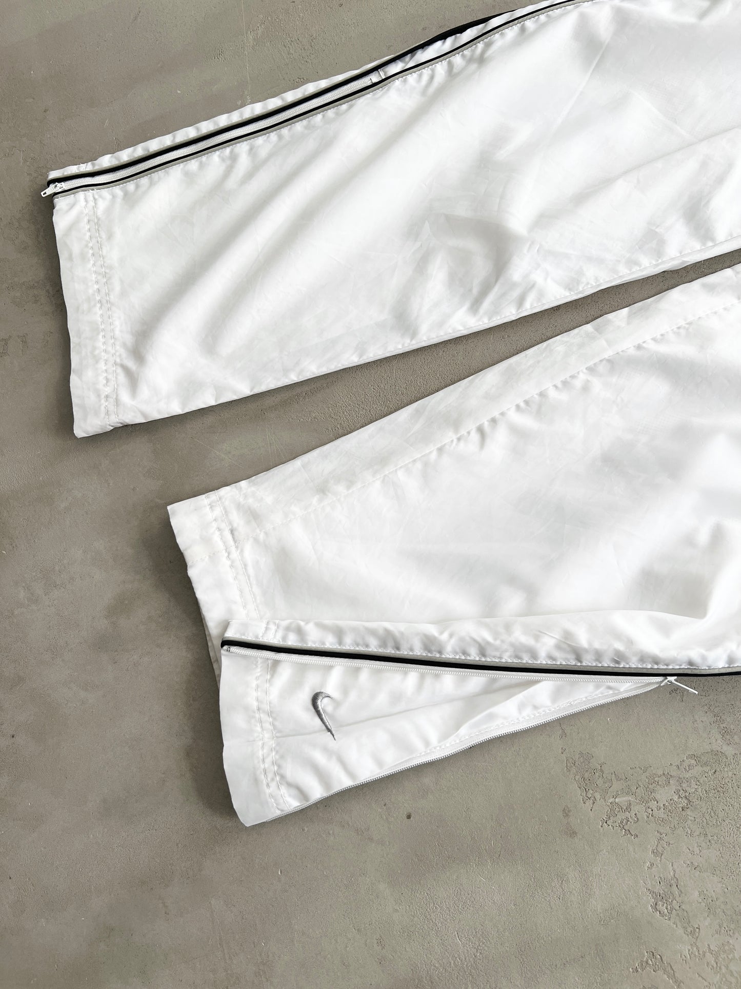 WHITE NIKE TRACK PANTS - 2000S - L