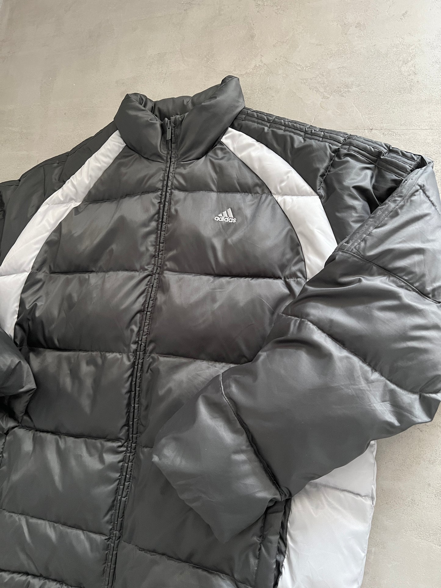 BLACK/CREME ADIDAS PUFFER - 2000S - XL