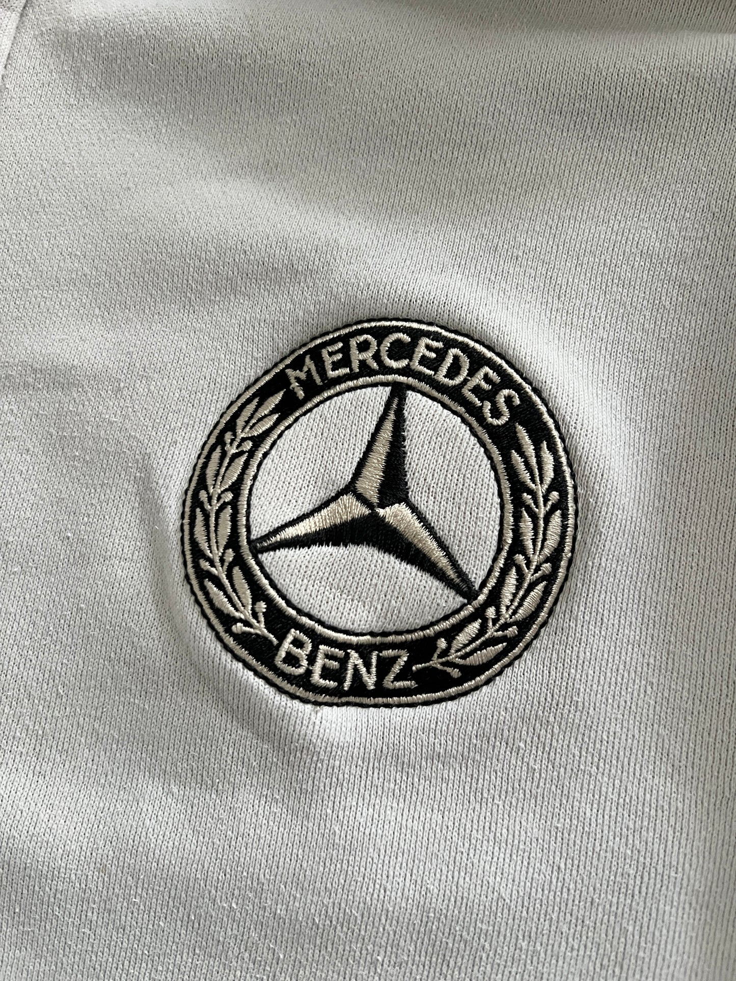 CREME MERCEDES BENZ ZIP UP HOODIE - 1990S - L/M