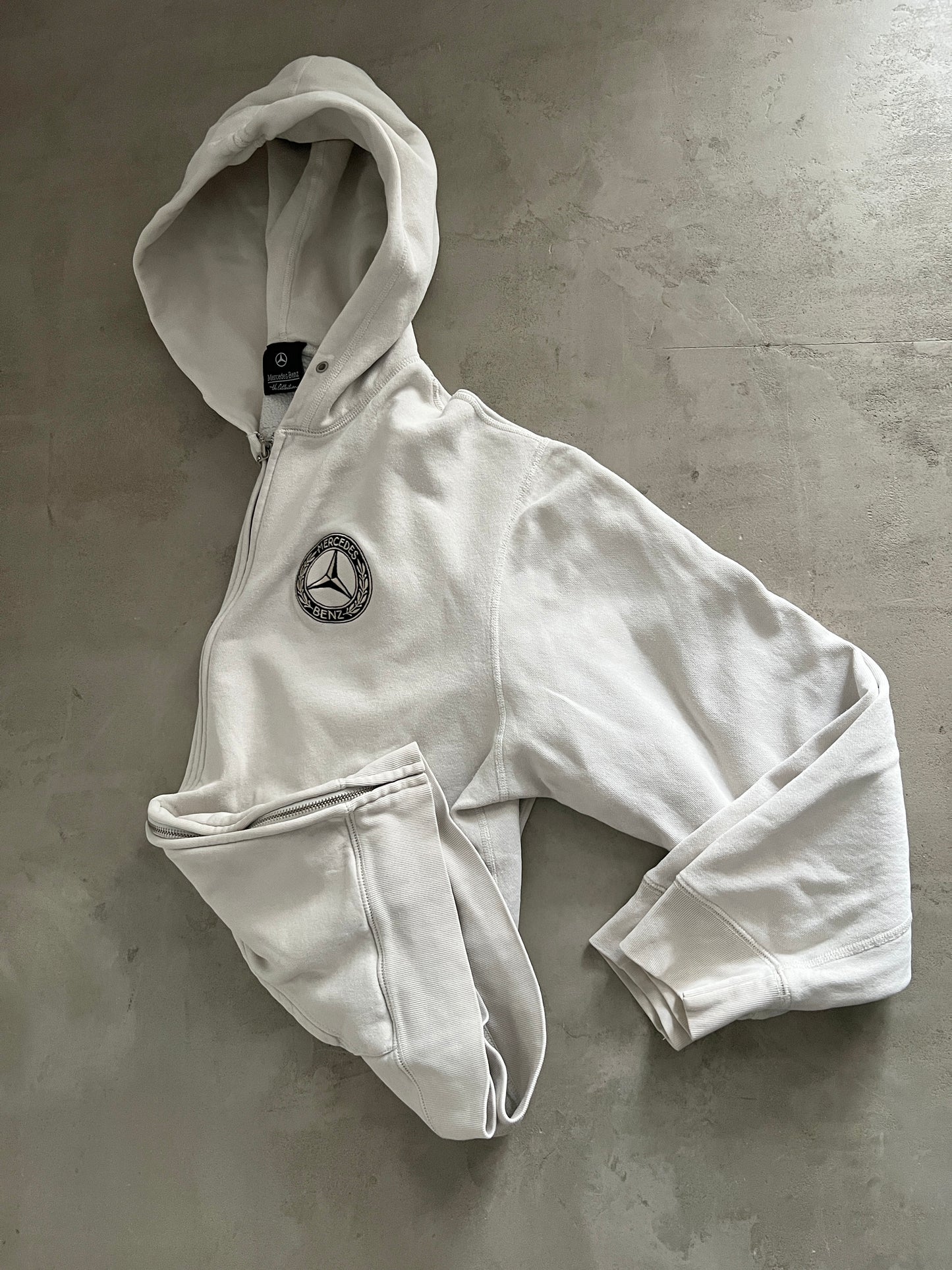 CREME MERCEDES BENZ ZIP UP HOODIE - 1990S - L/M