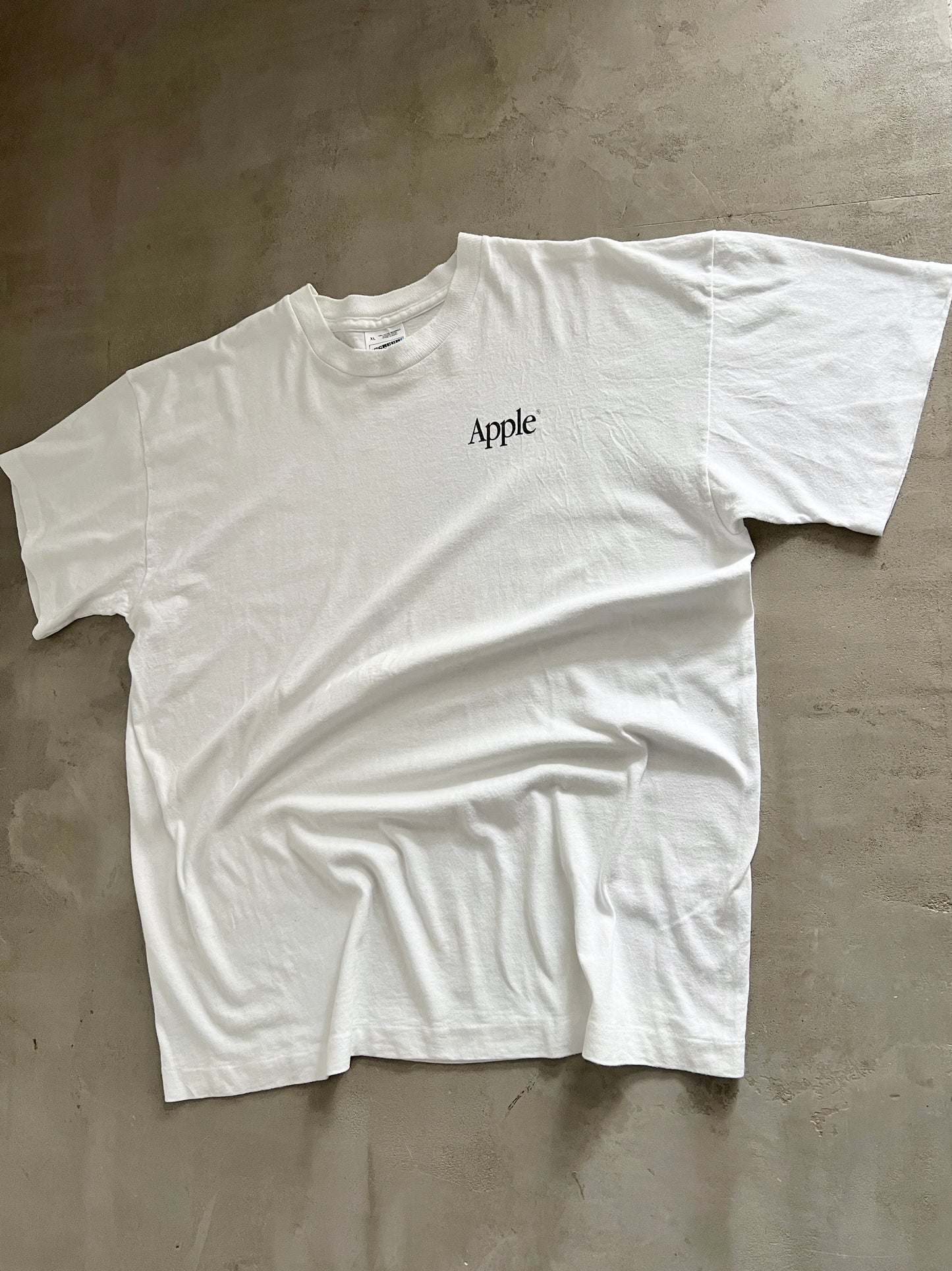 WHITE APPLE TEE - 1990S - L/XL