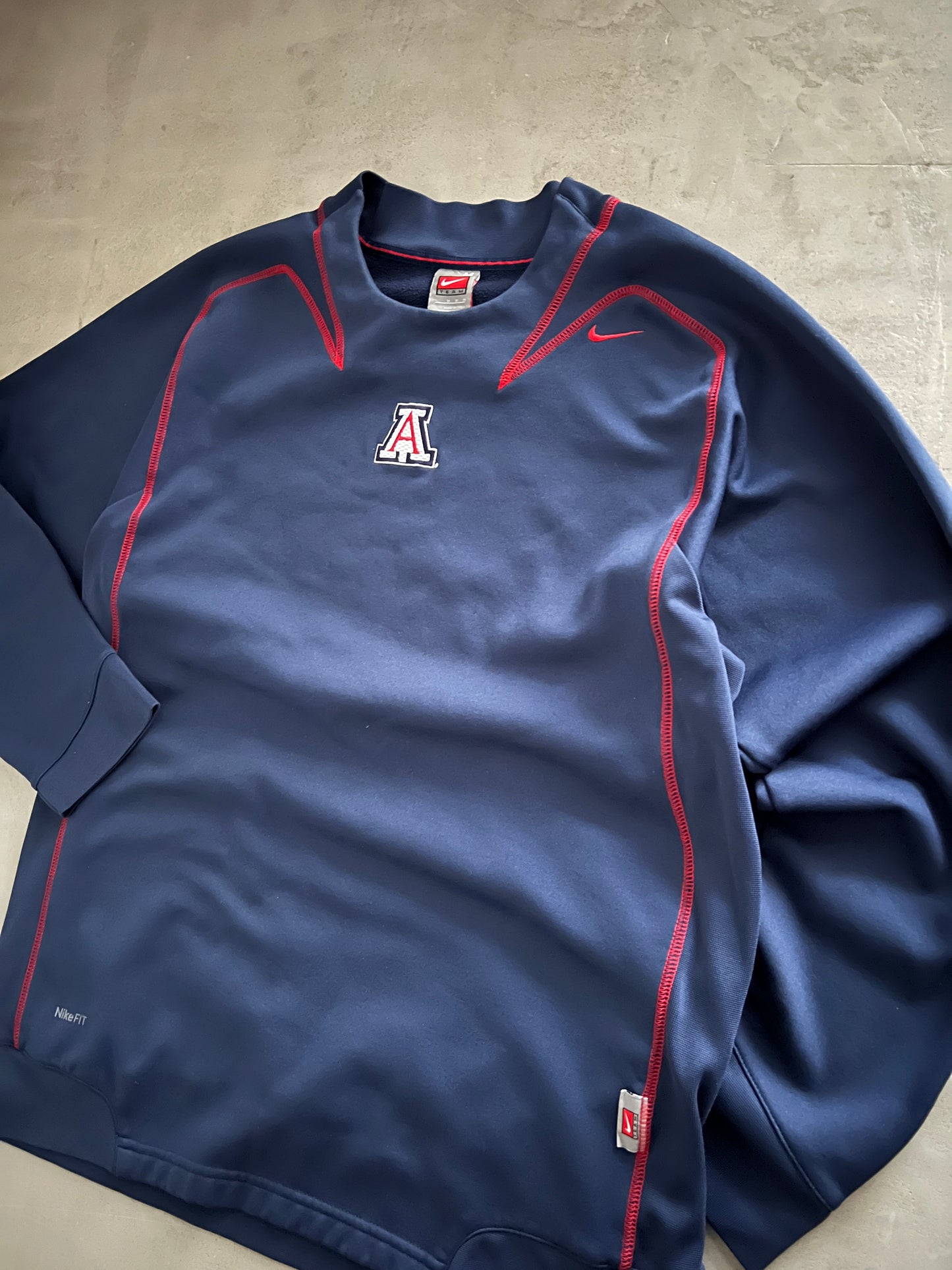 NAVY NIKE FOOTBALL SWEATER - 2000S - L/XL