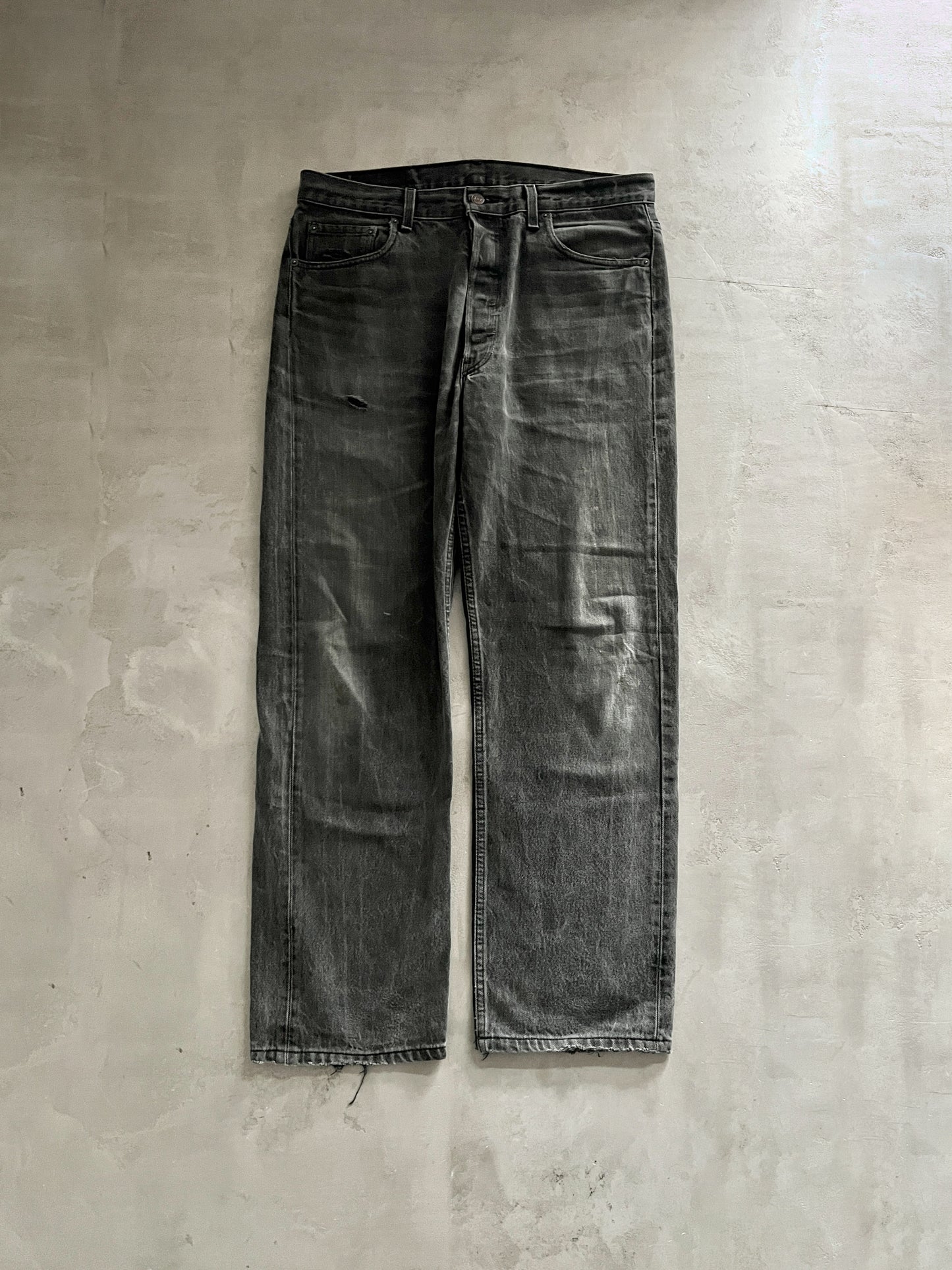 FADED BLACK LEVIS JEANS - 1990S - 36/34