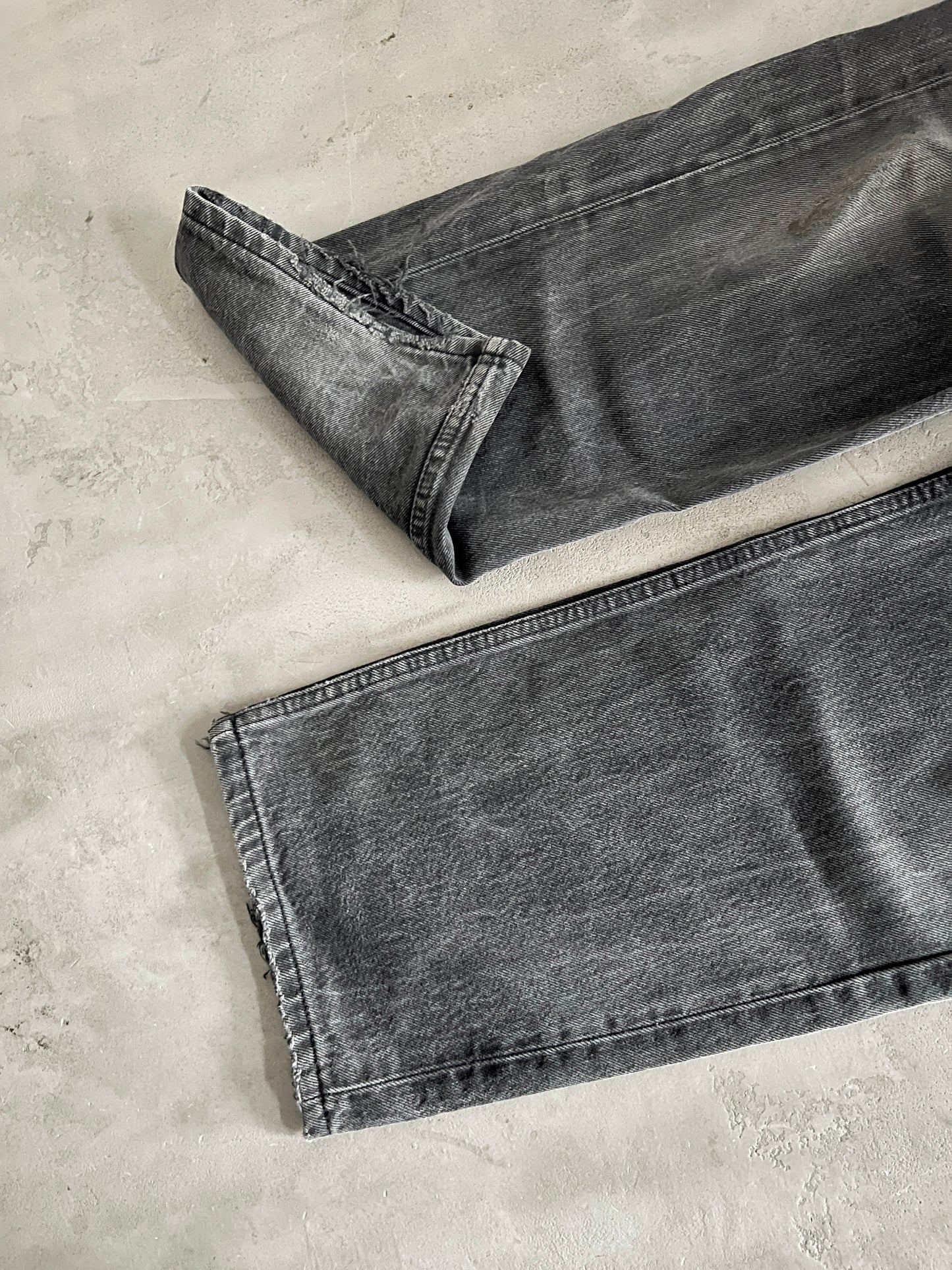 FADED BLACK LEVIS JEANS - 1990S - 36/34