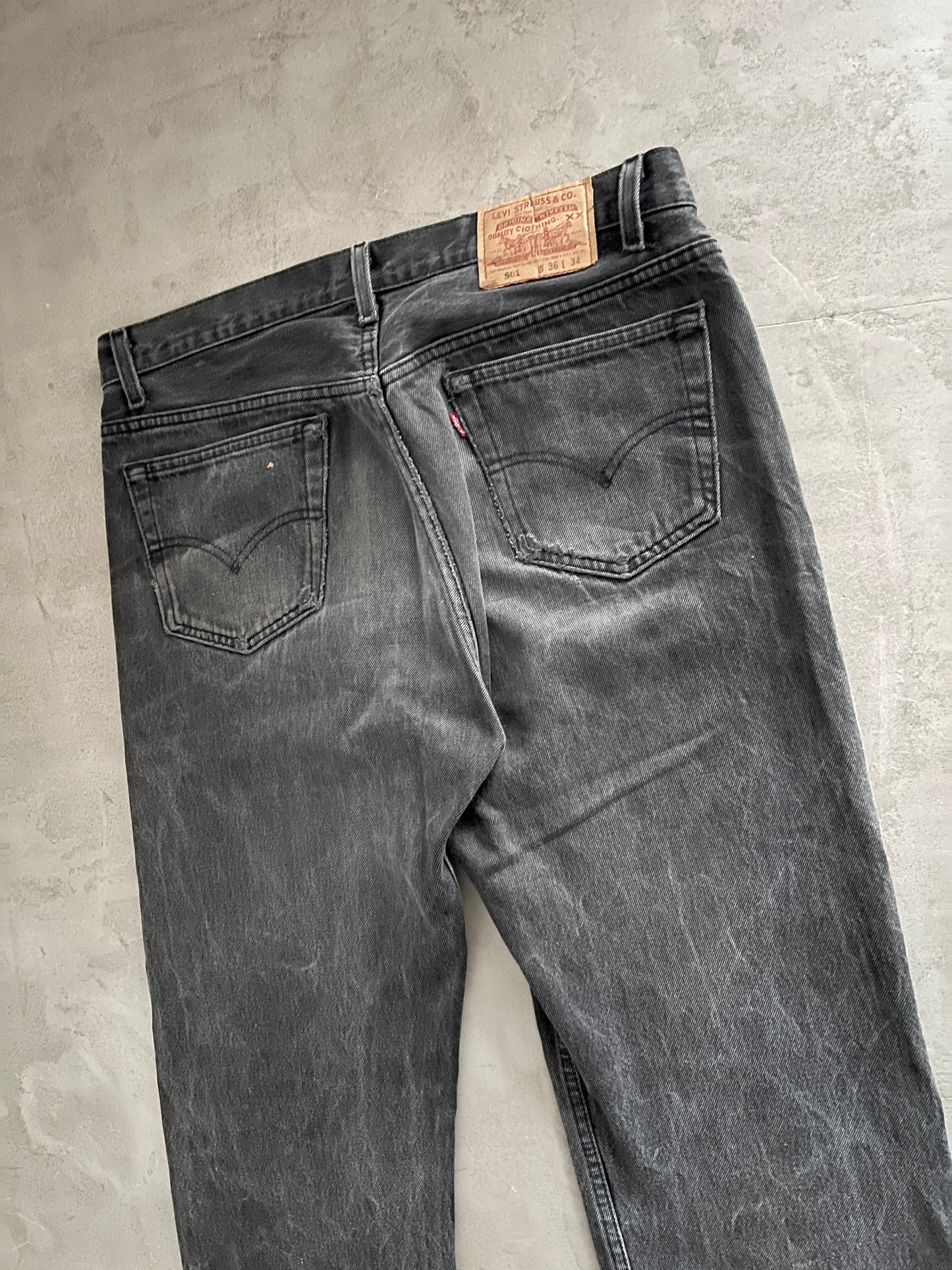 FADED BLACK LEVIS JEANS - 1990S - 36/34