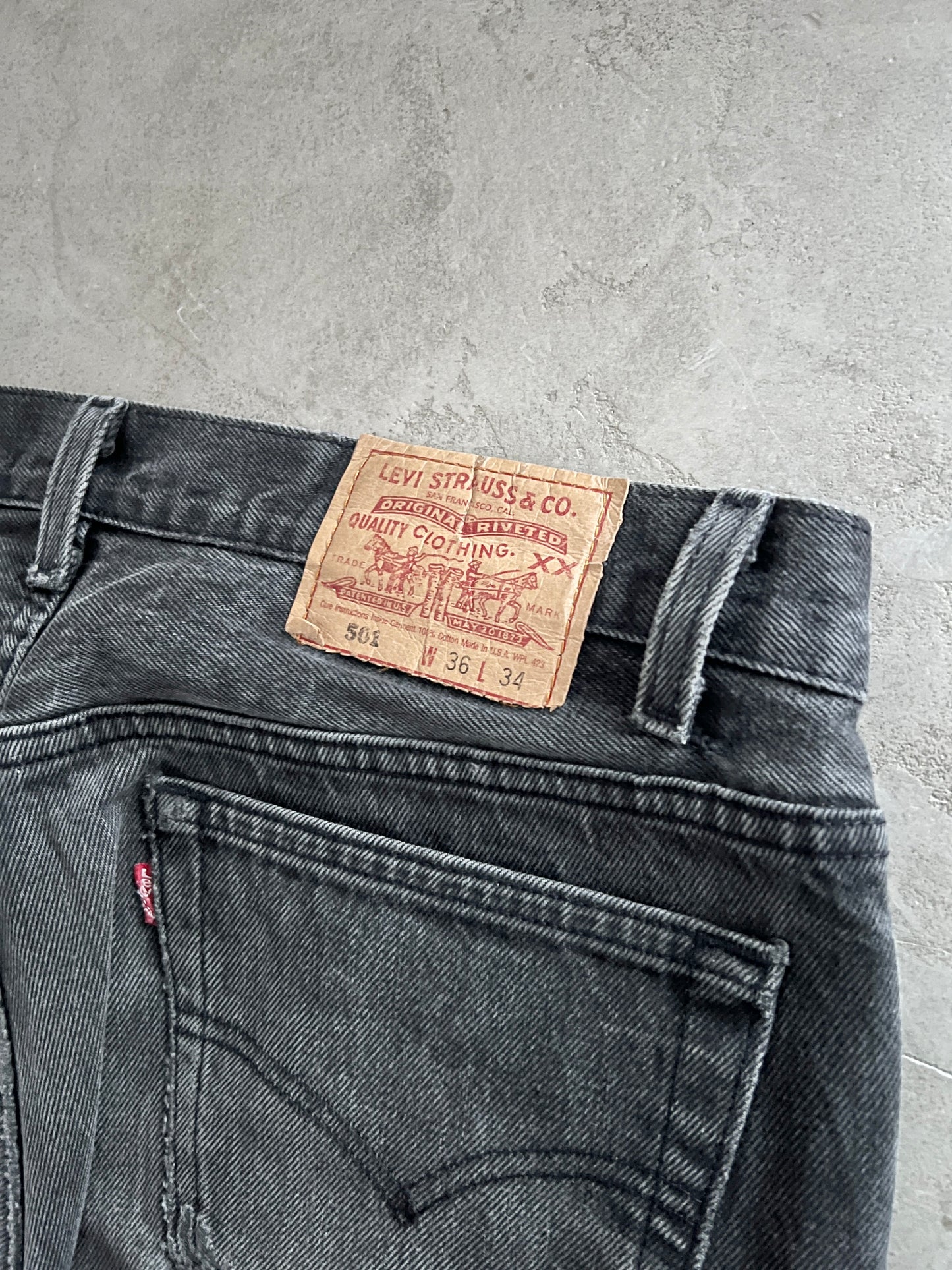 FADED BLACK LEVIS JEANS - 1990S - 36/34