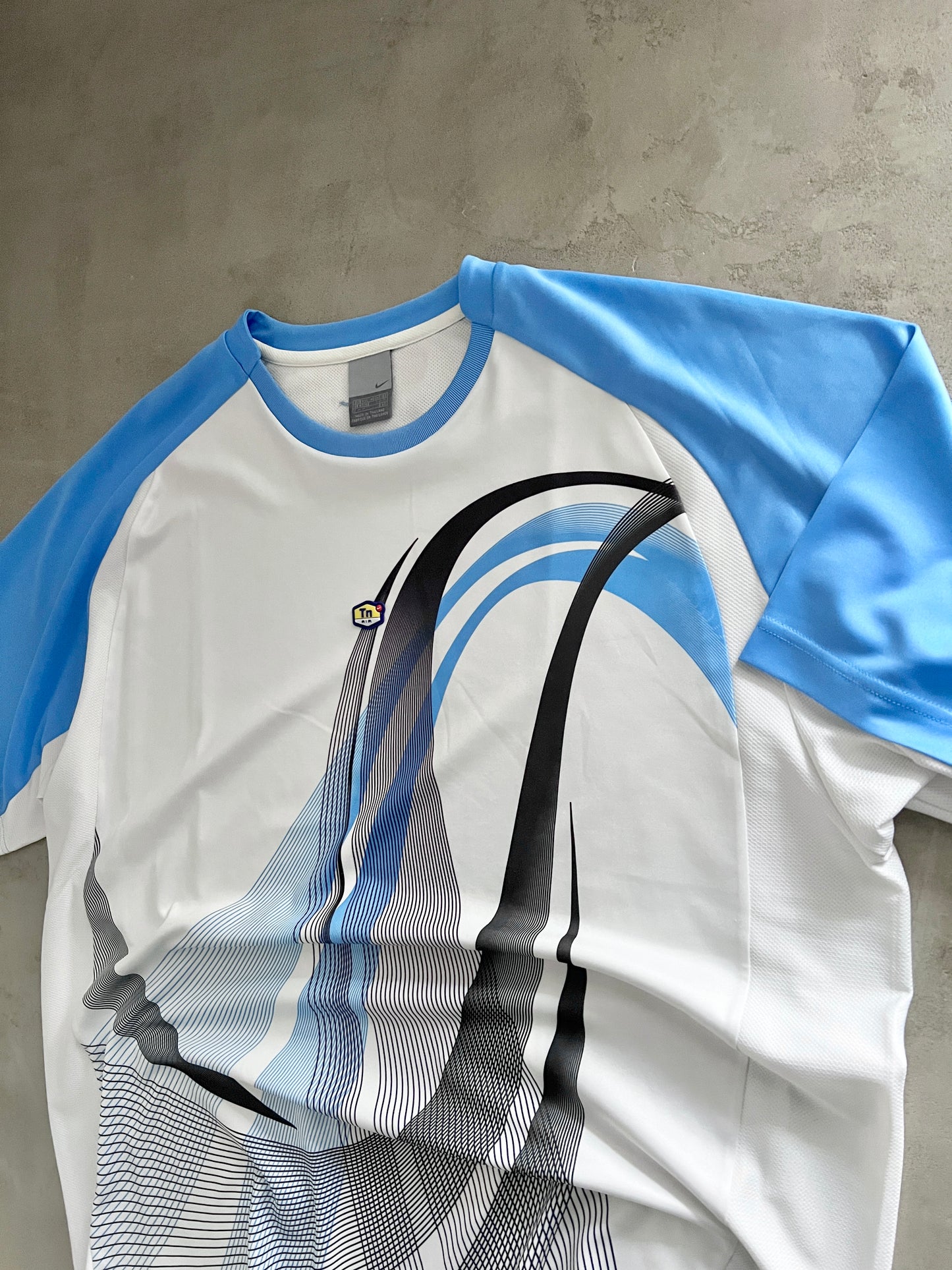 WHITE/BABY BLUE NIKE TN TEE - 2000S - XXL