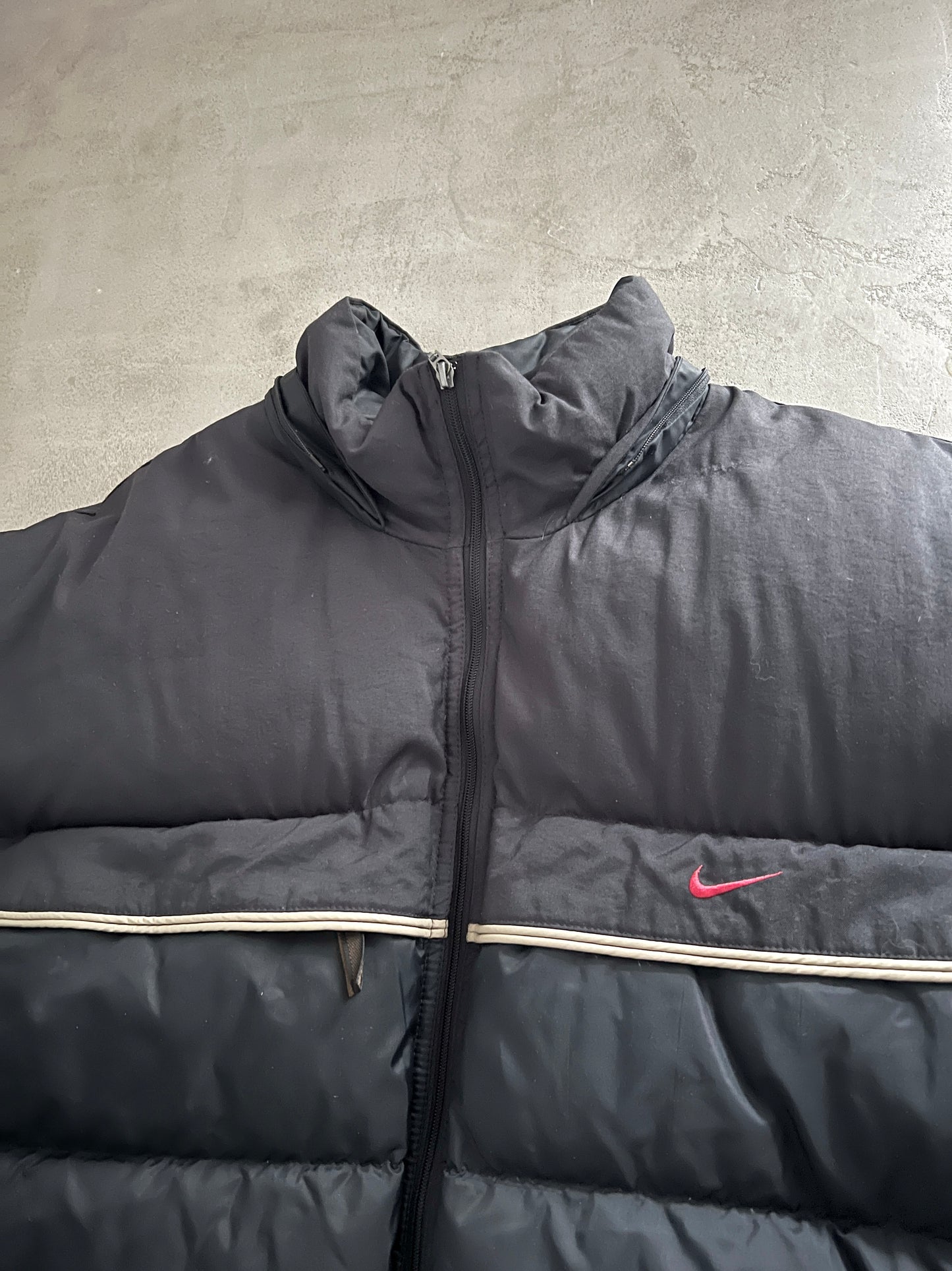 BLACK NIKE PUFFER - 2000S - L/XL