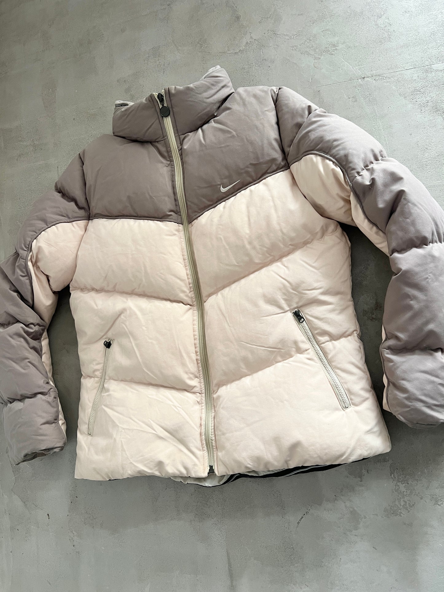 MOCHA/CREME NIKE PUFFER - 2000S - WMNS L/M