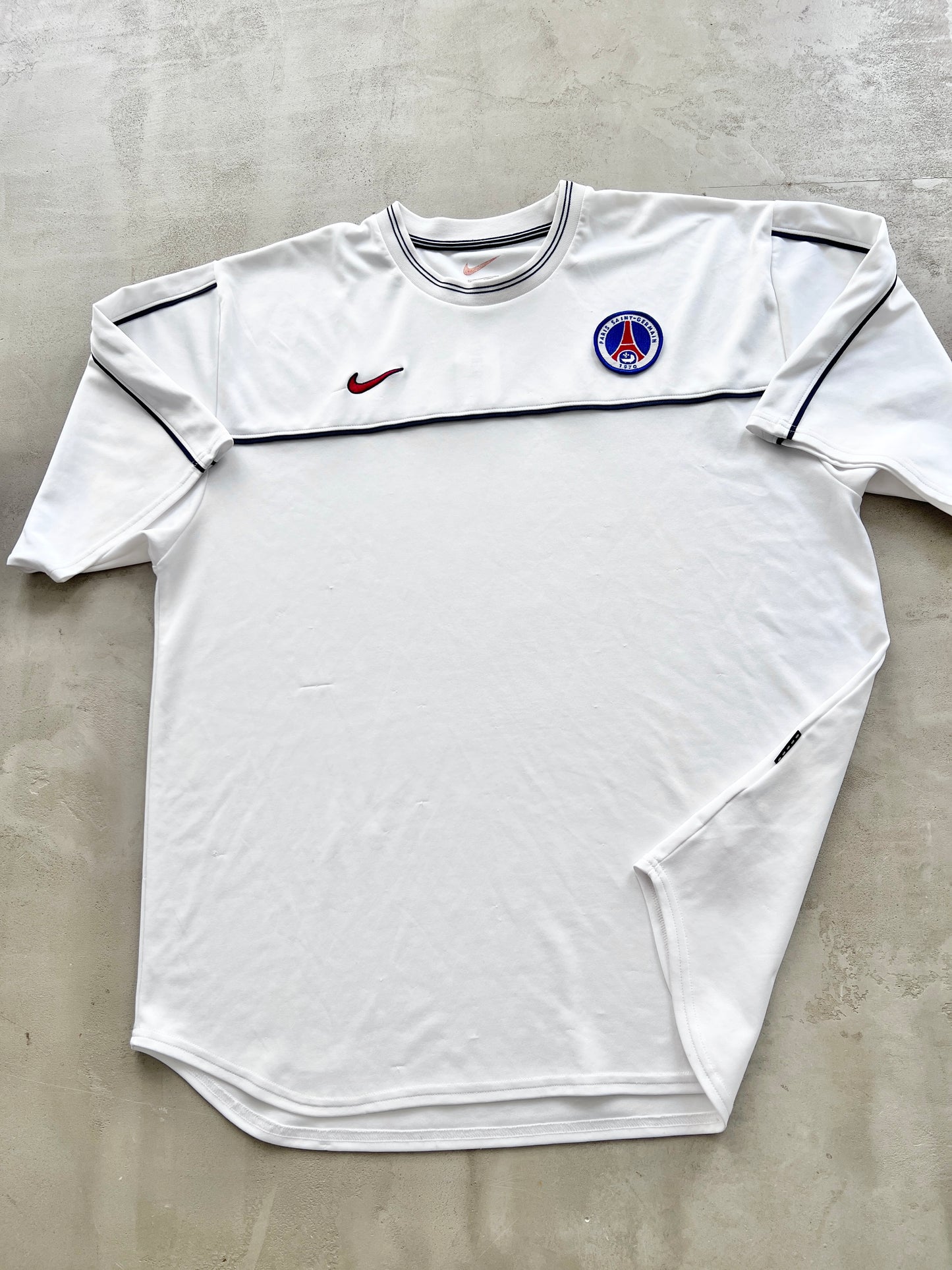 WHITE NIKE PSG JERSEY - 1990S - XL