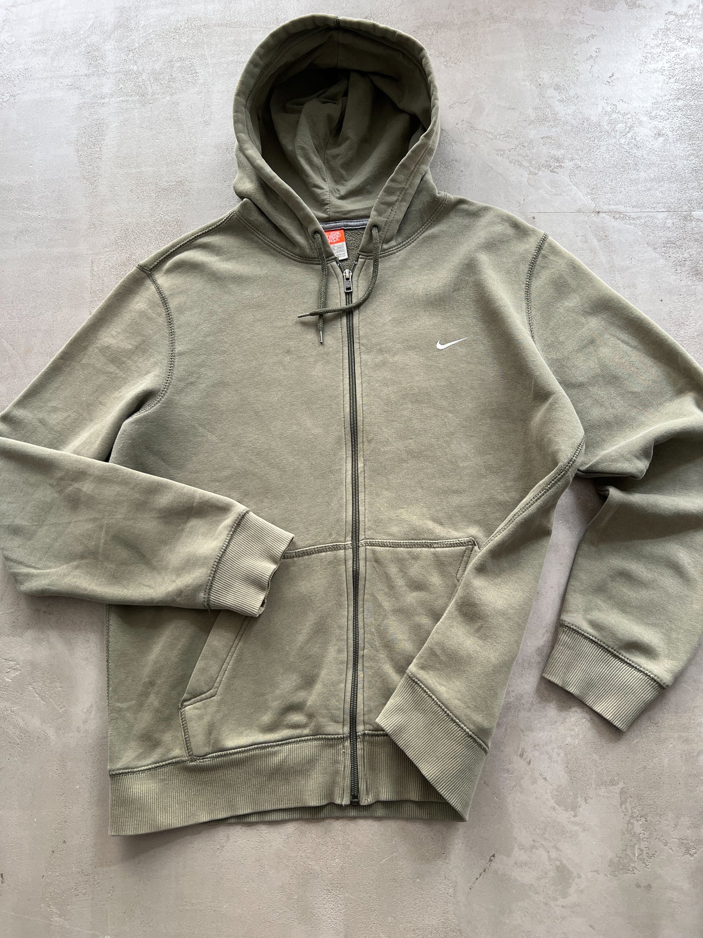 FADED OLIVE NIKE ZIP UP HOODIE - 2000S - L