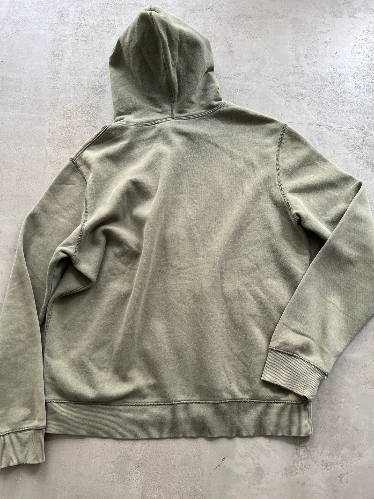 FADED OLIVE NIKE ZIP UP HOODIE - 2000S - L