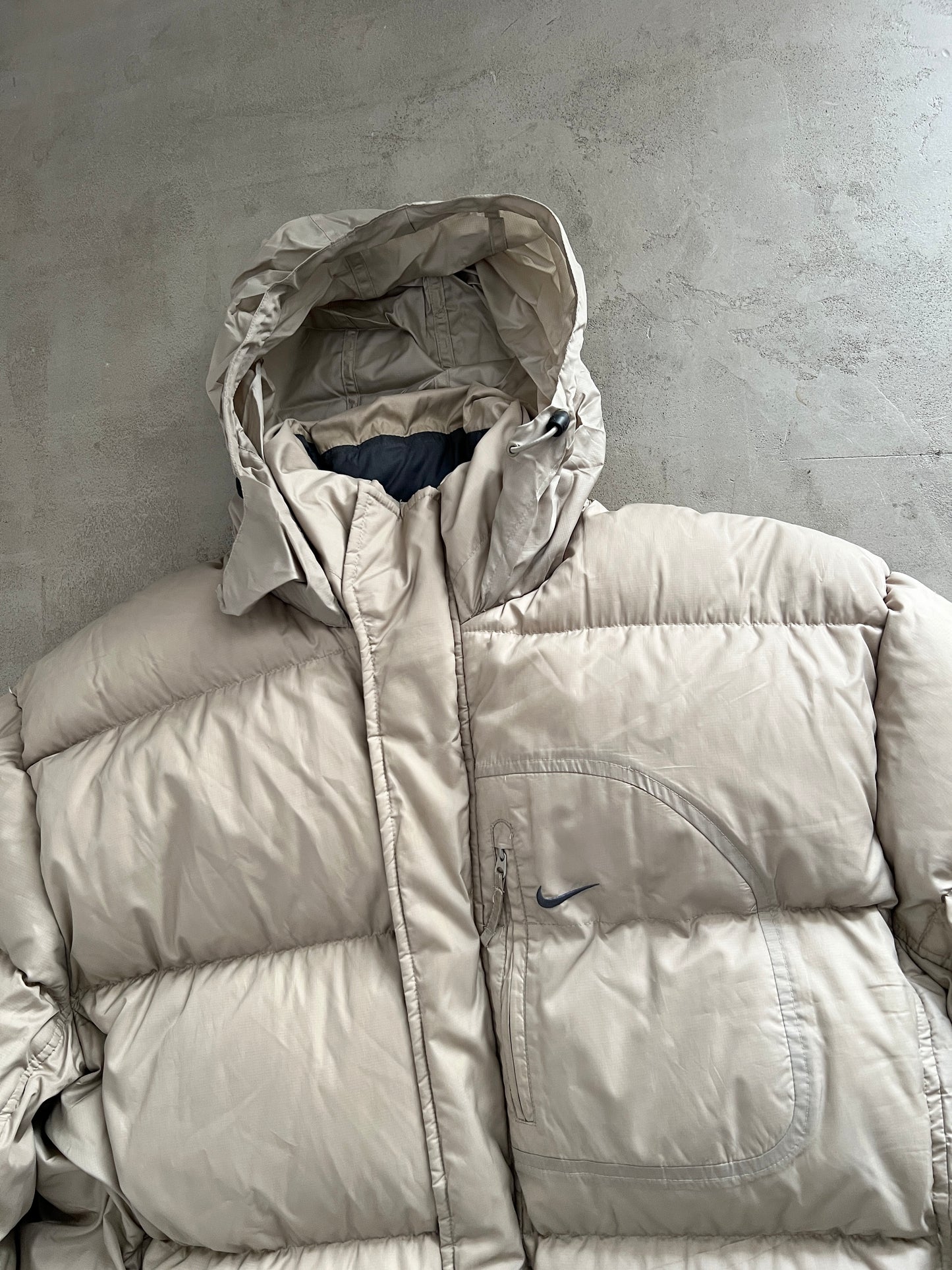 BEIGE NIKE PUFFER - 2000S - XXL/XL