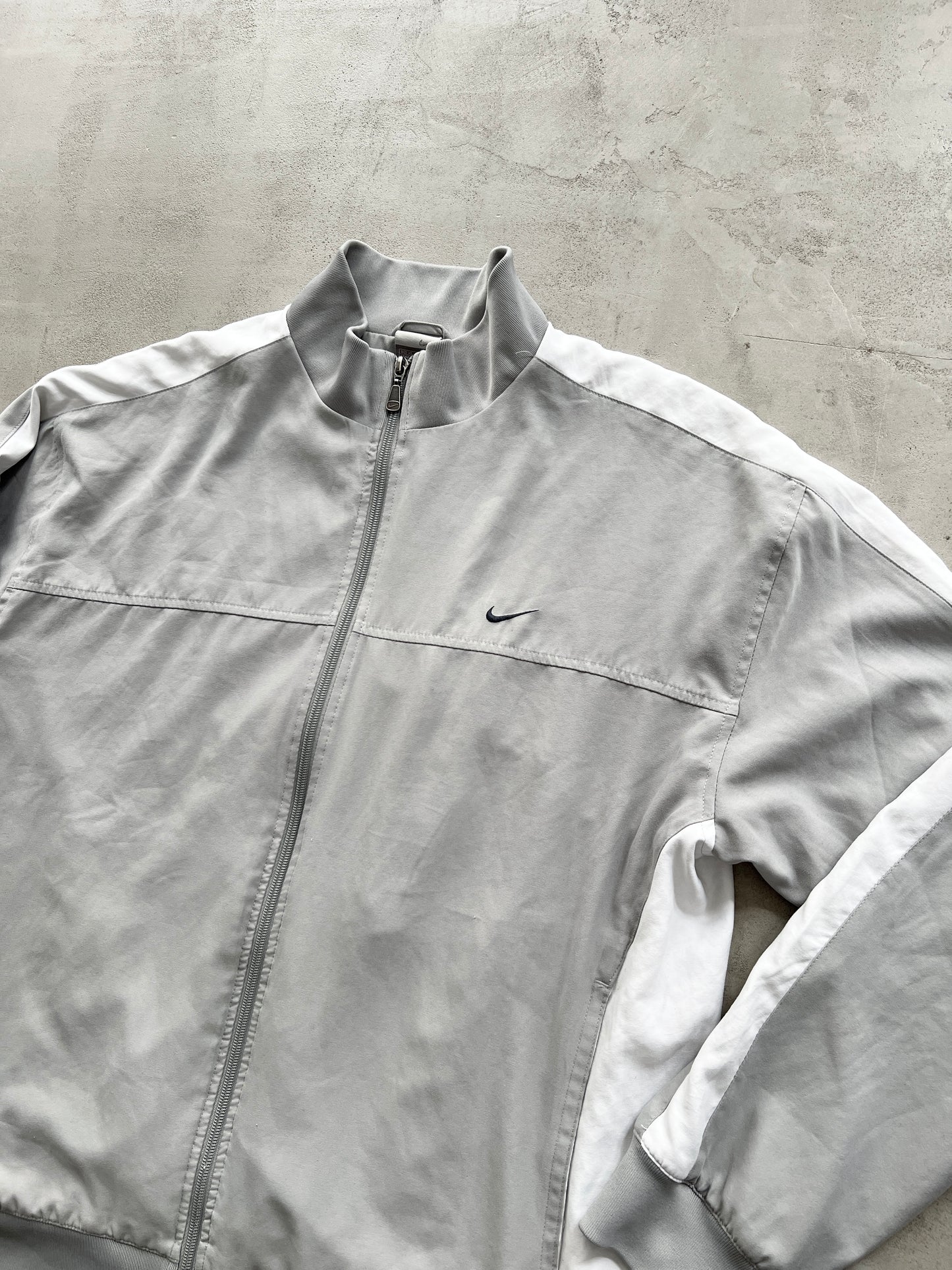 GREY/WHITE NIKE TRACK JACKET - 2000S - L/XL