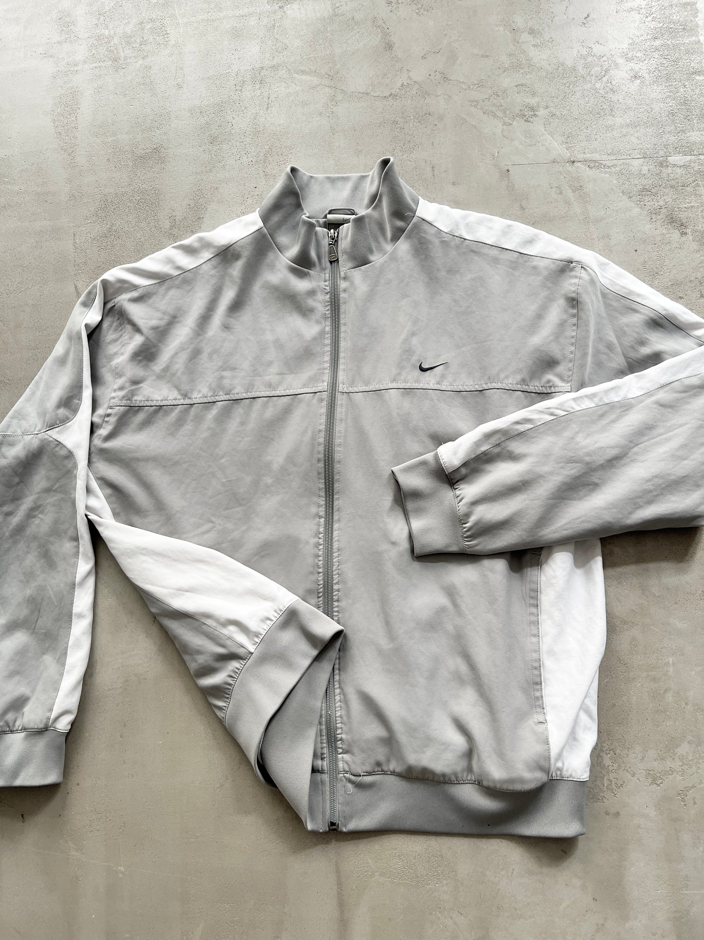 GREY/WHITE NIKE TRACK JACKET - 2000S - L/XL