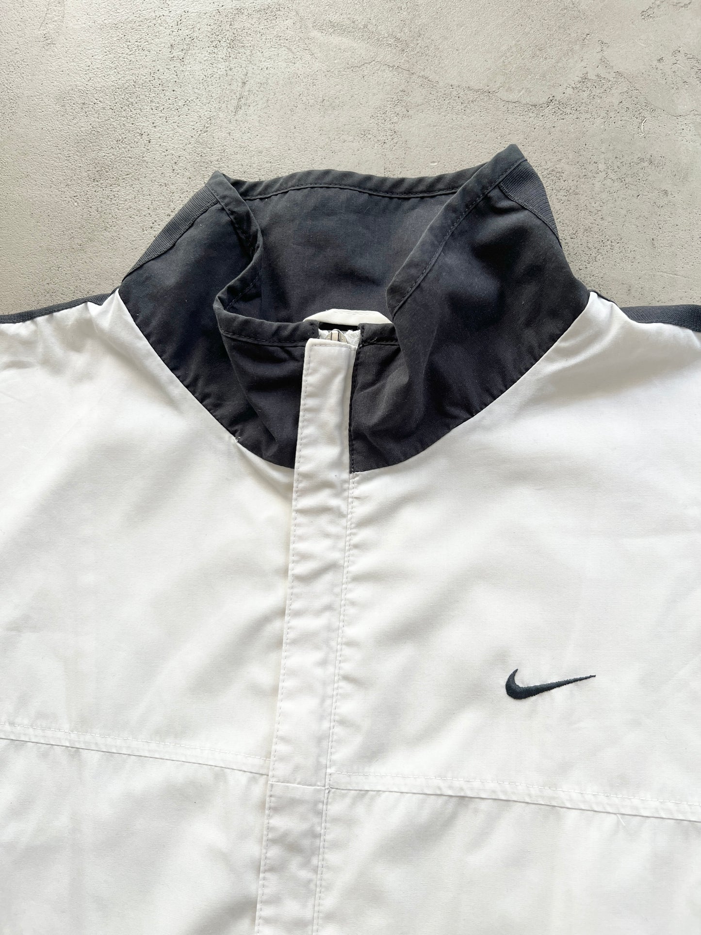 WHITE NIKE TRACK JACKET - 2000S - L/M