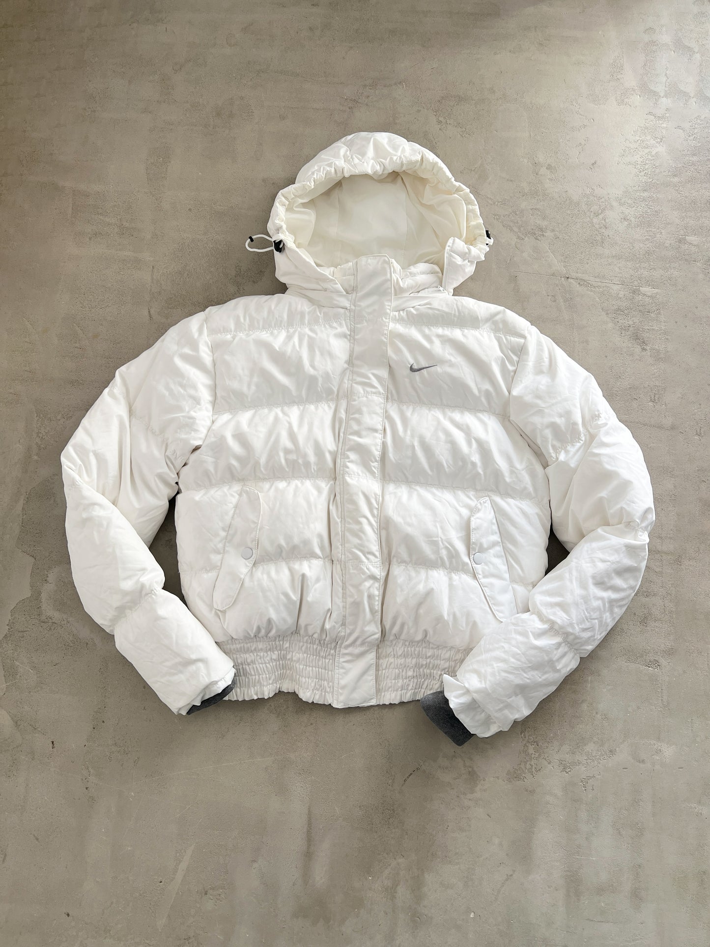 WHITE NIKE PUFFER - 2000S - WOMEN'S M