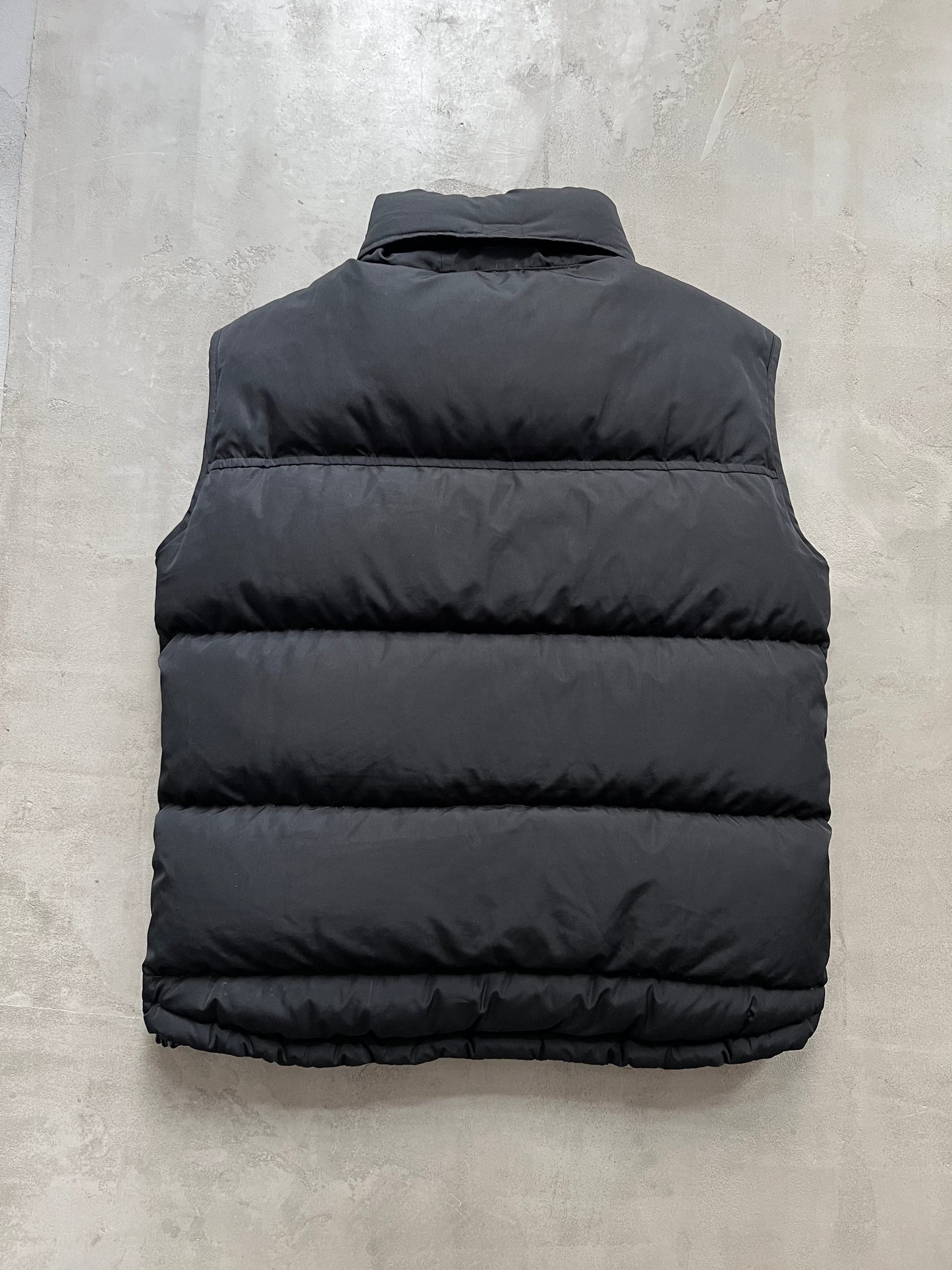 BLACK NIKE PUFFER VEST - 2000S - L