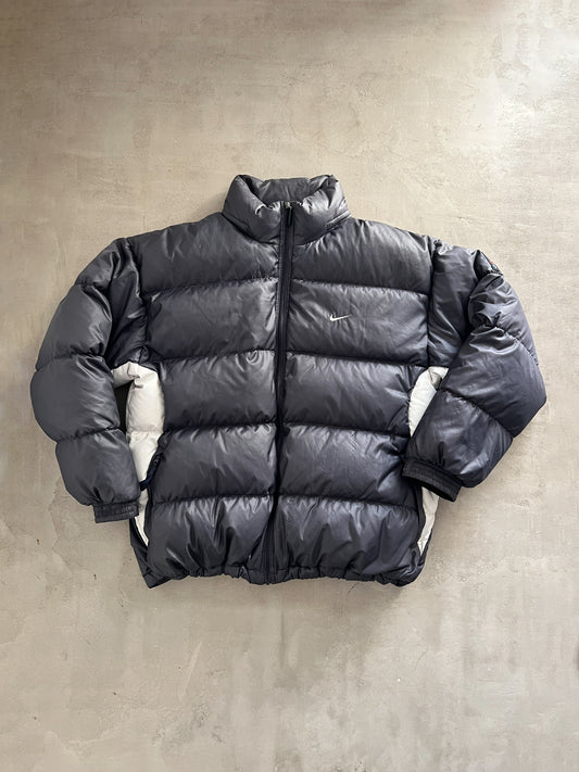 BLACK/CREME NIKE PUFFER - 1990S - L