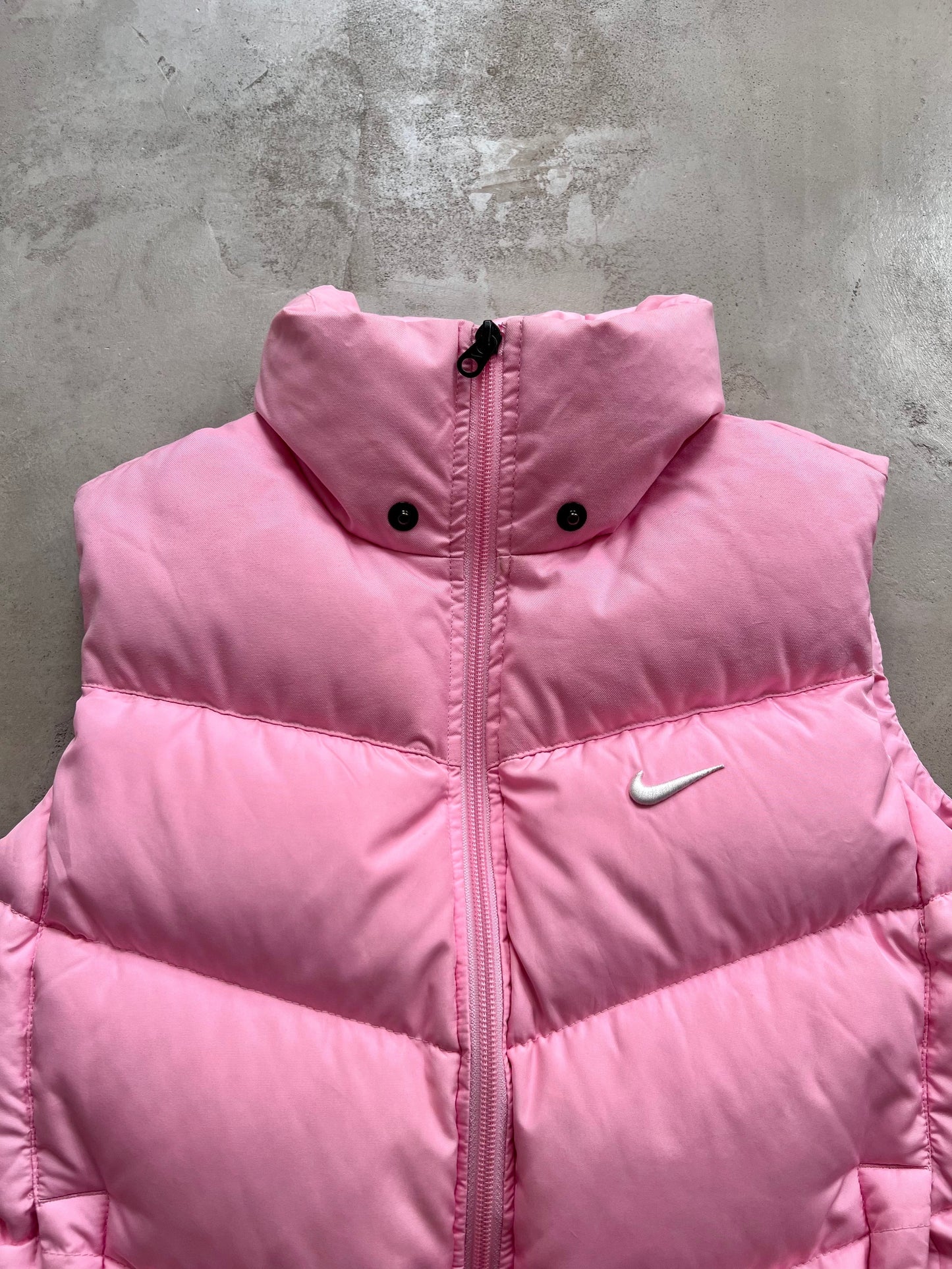 PINK NIKE PUFFER VEST - 2000S - WOMENS M