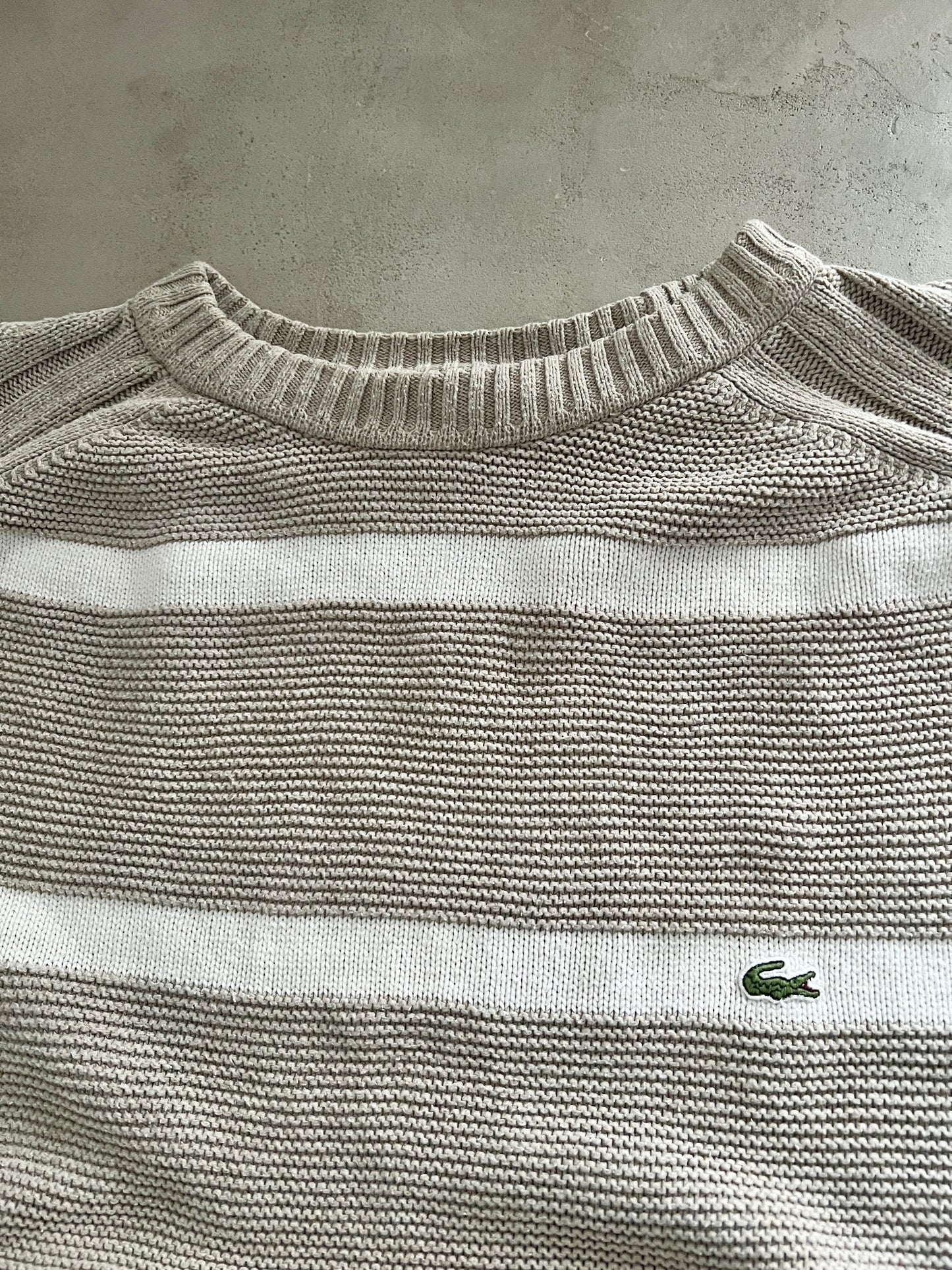 WHITE/BEIGE LACOSTE KNIT SWEATER - 2000S - XXL/XL