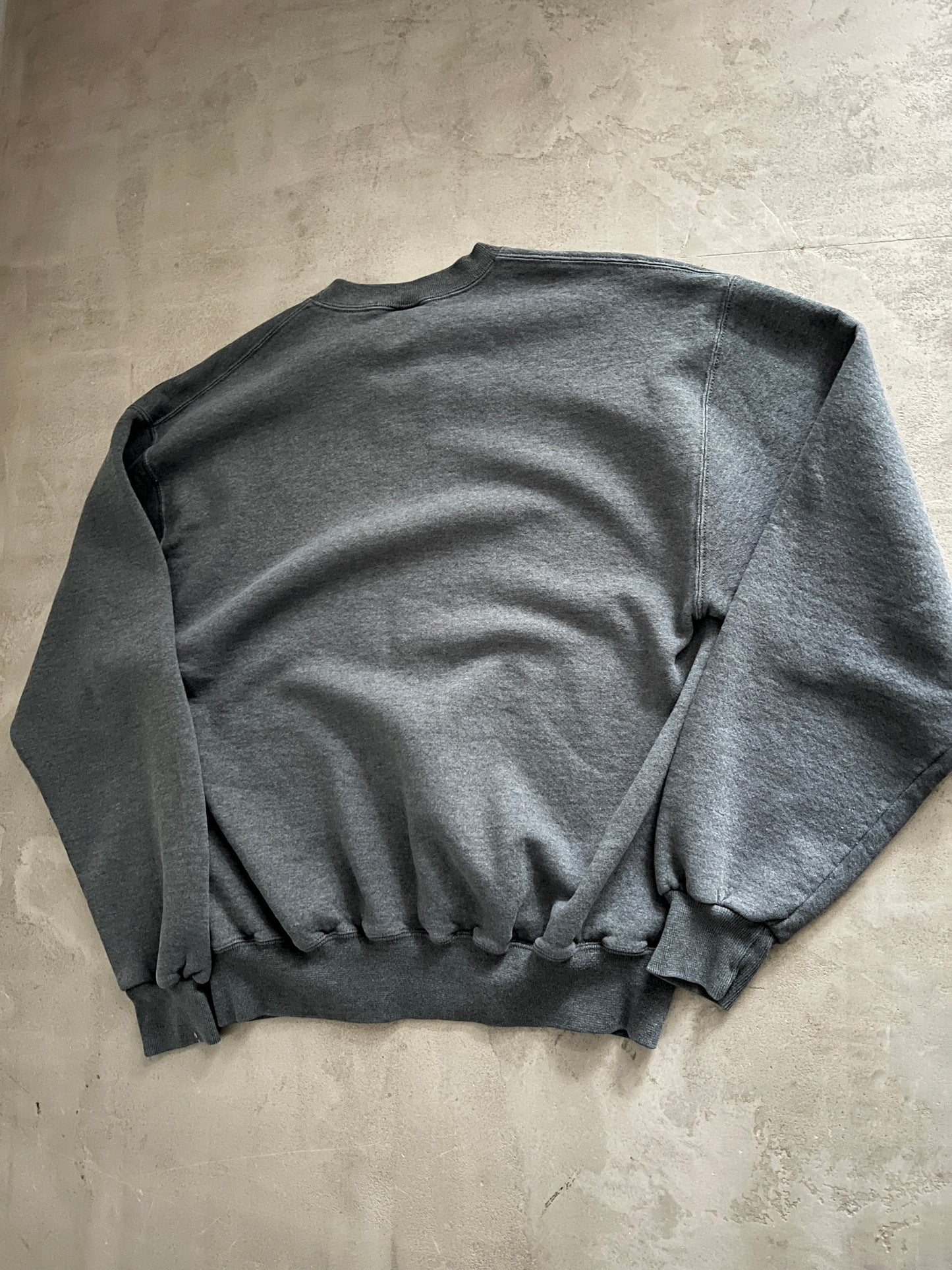 GREY YANKEES RUSSELL SWEATER - 1990S - L/M