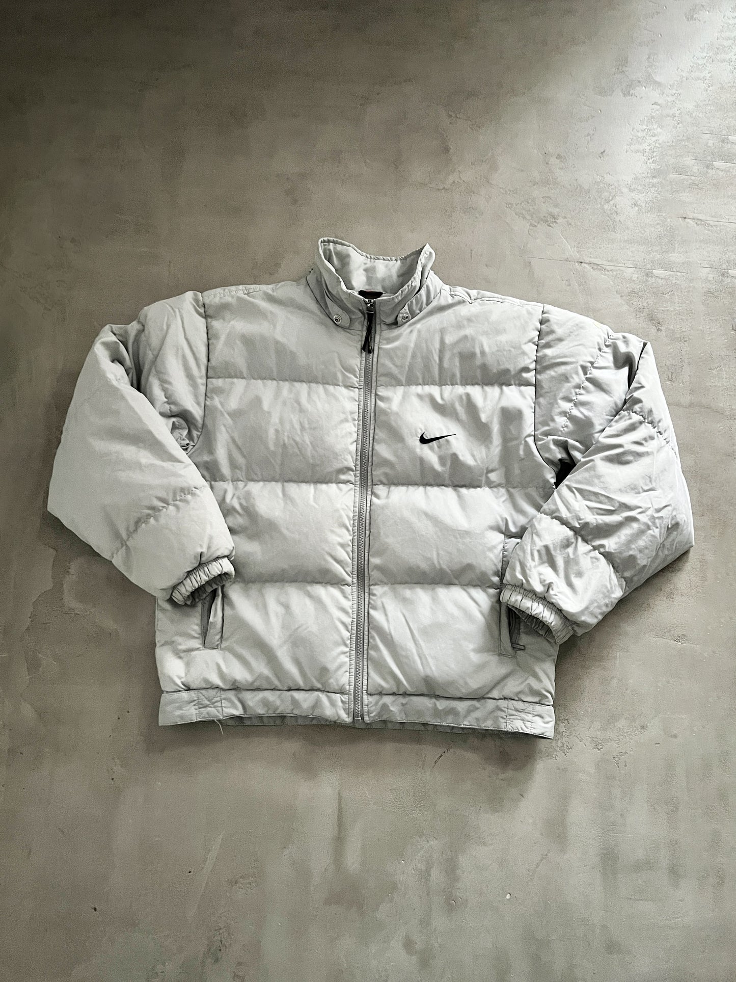 GREY NIKE PUFFER - 1990S - M