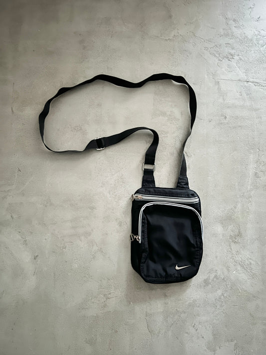 BLACK NIKE BAG - 2000S