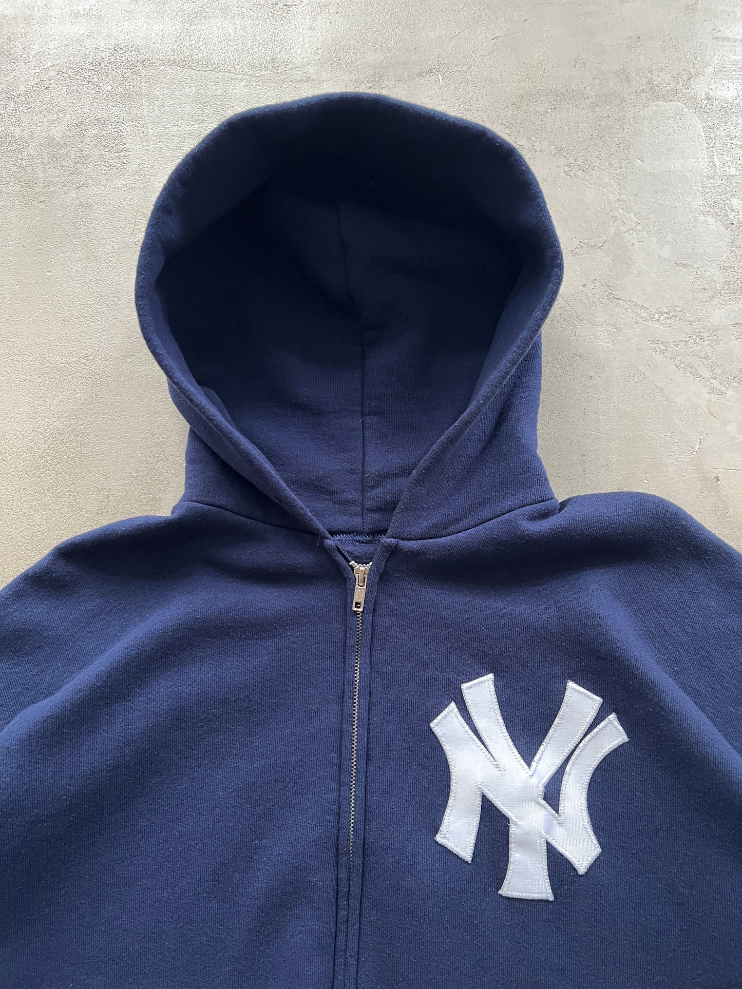 NAVY YANKEES RUSSELL ZIP UP HOODIE - 1990S - L/XL