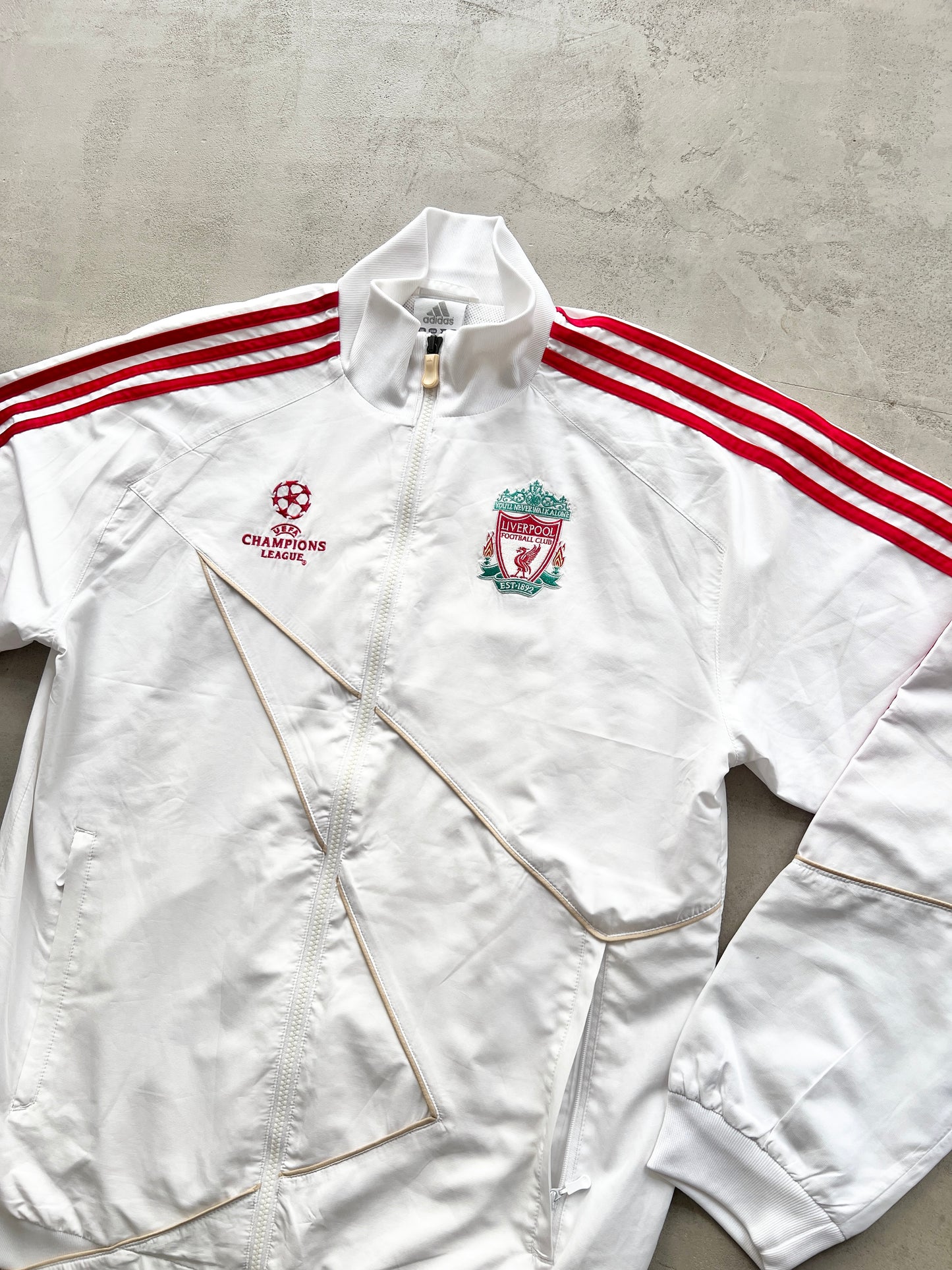 WHITE/RED FC LIVERPOOL TRACK JACKET - 2000S - L/XL