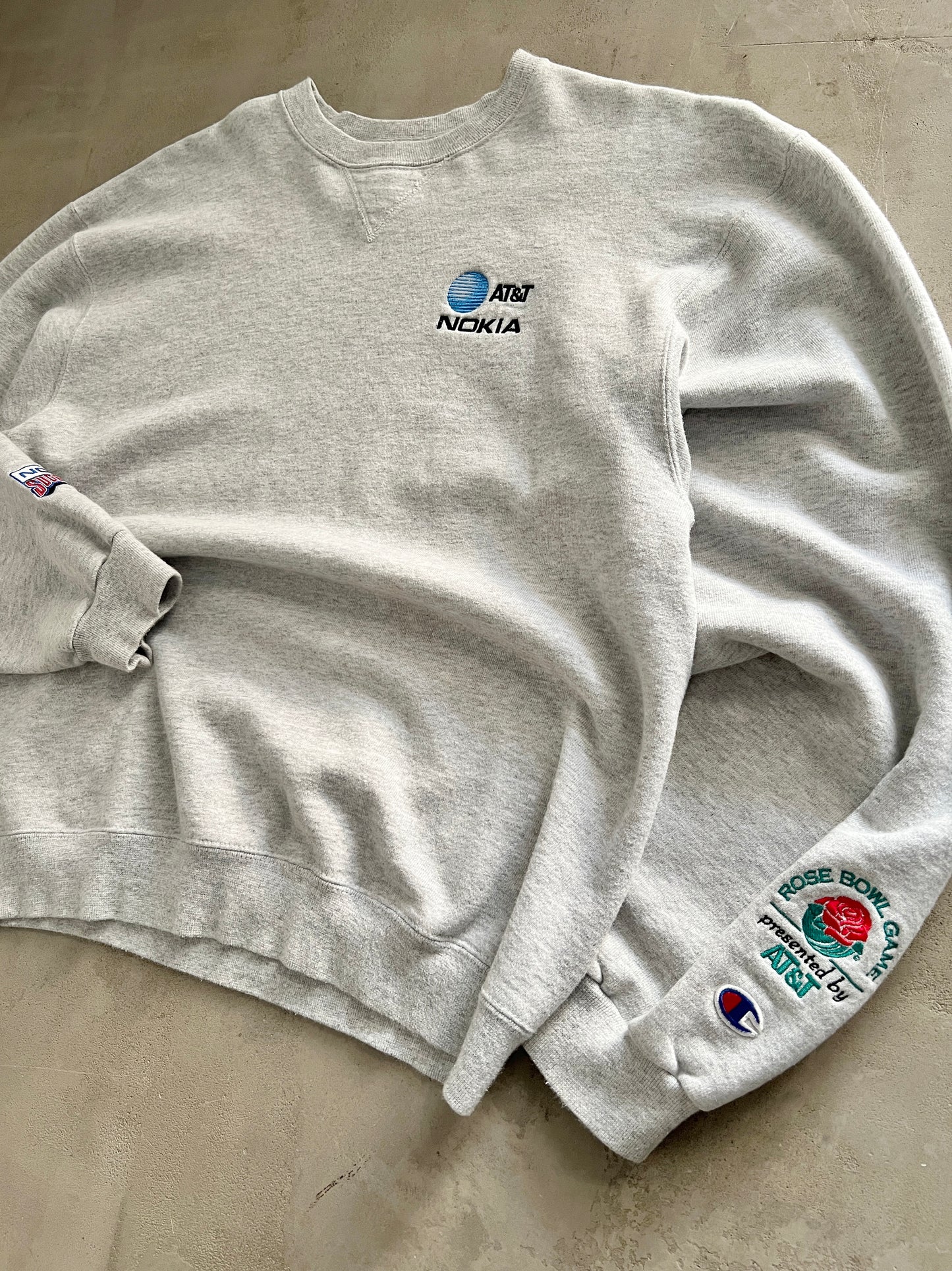 GREY NOKIA X ROSE BOWL SWEATER - 1990S - L