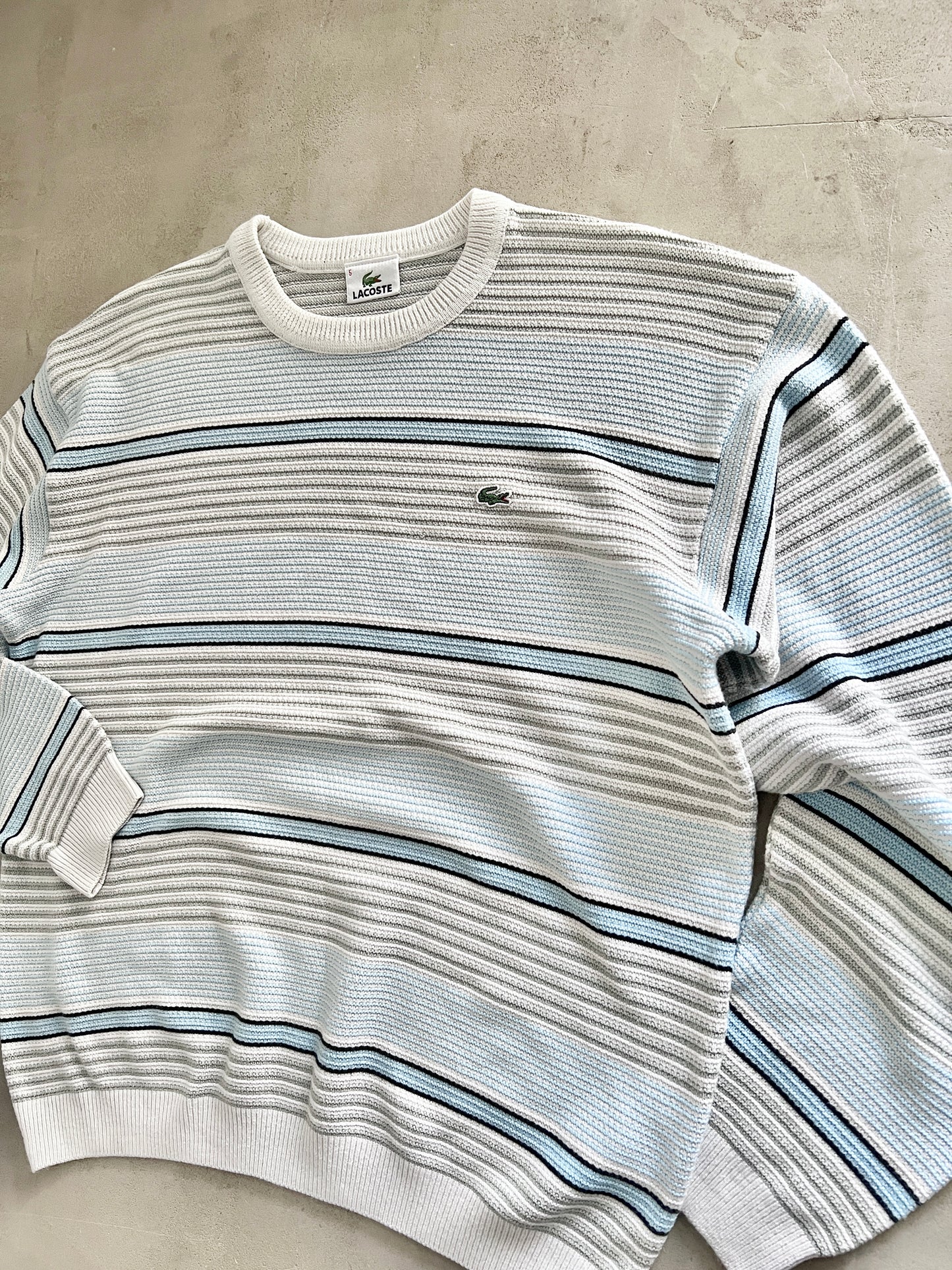 WHITE/BABY BLUE LACOSTE KNIT SWEATER - 2000S - L/M