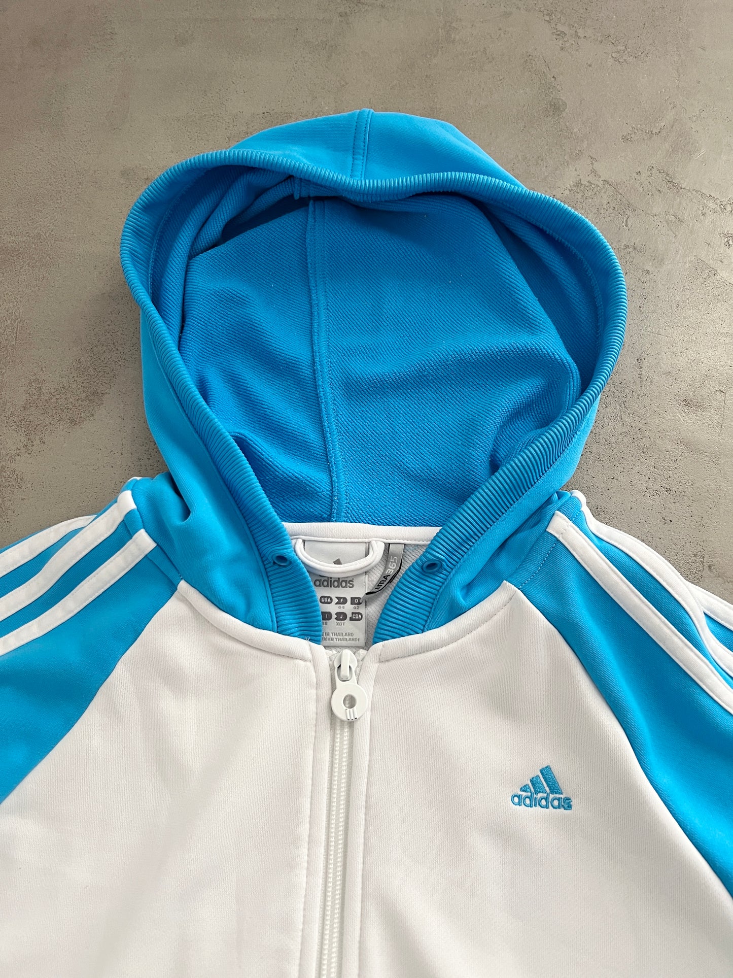 WHITE/BABY BLUE ADIDAS ZIP UP JACKET - 2000S - WOMENS M