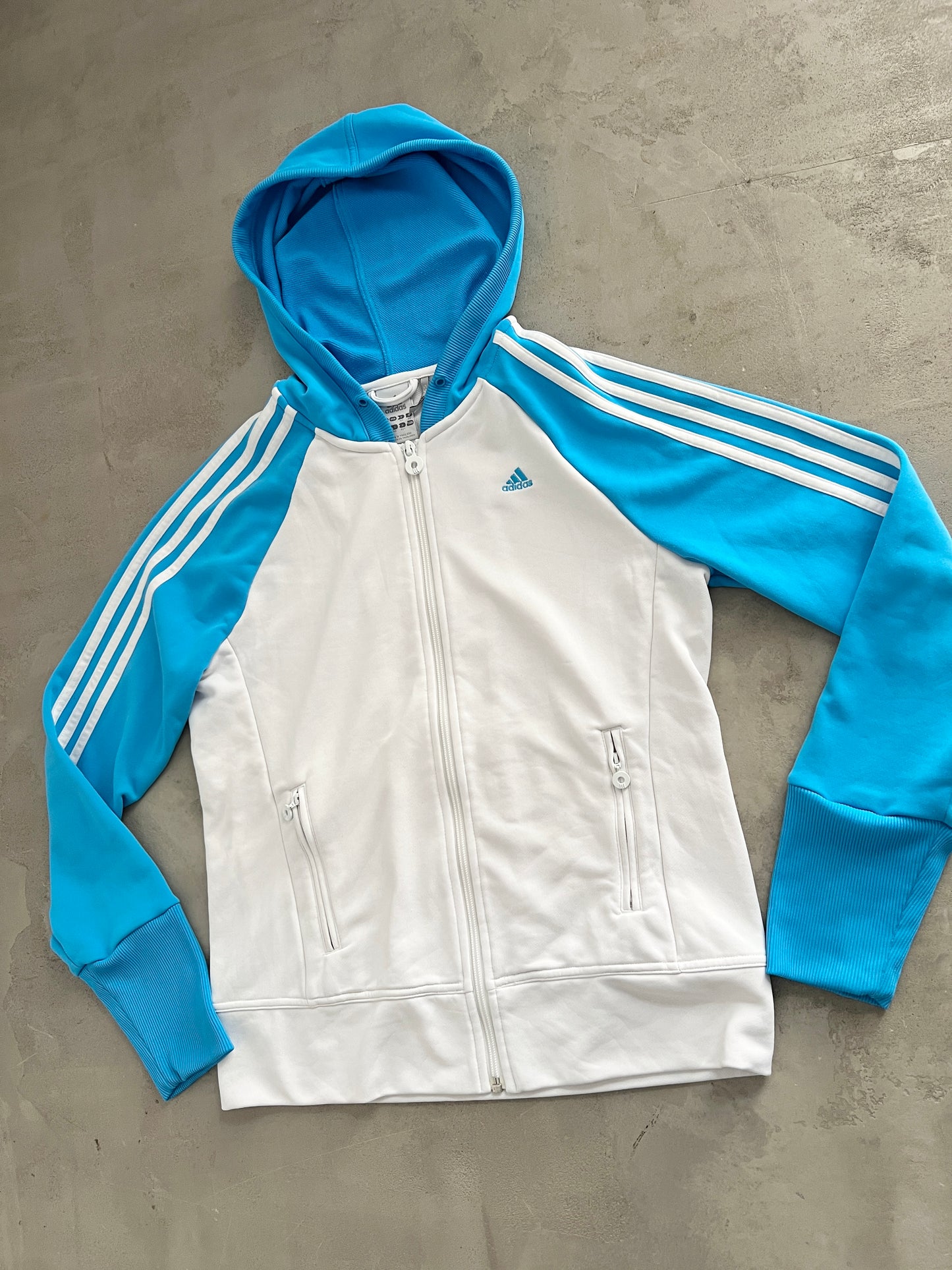 WHITE/BABY BLUE ADIDAS ZIP UP JACKET - 2000S - WOMENS M