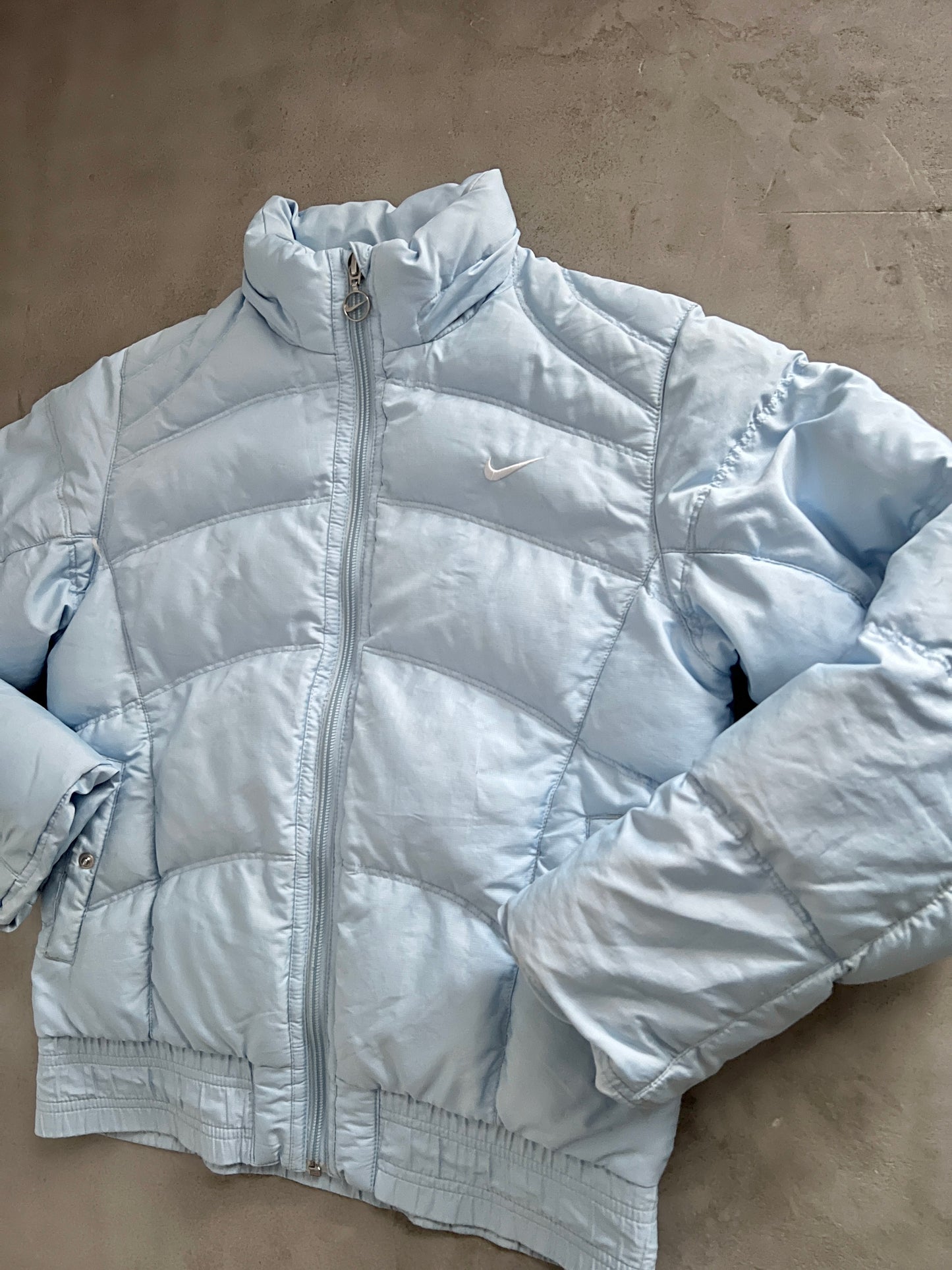 BABY BLUE NIKE PUFFER - 2000S - WOMENS S