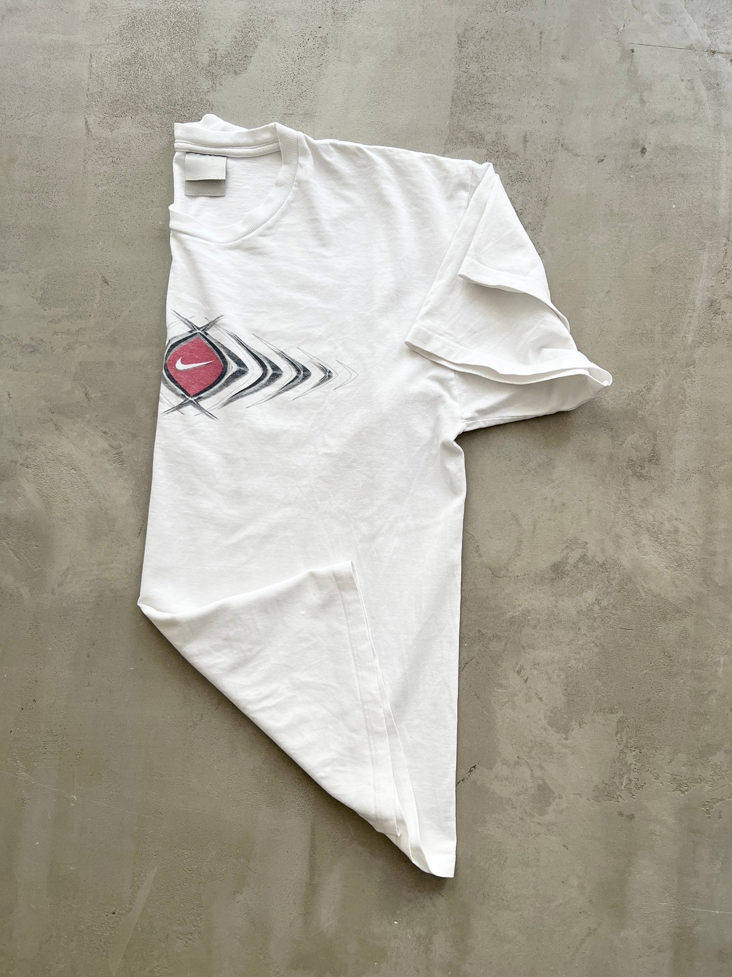 WHITE NIKE TEE - 1990S - L/XL