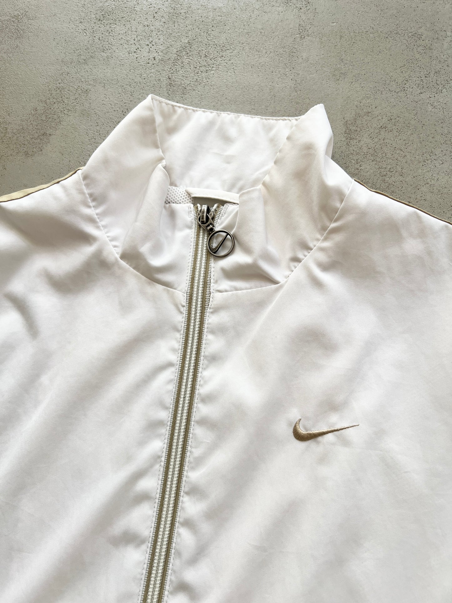 WHITE/BEIGE NIKE TRACK JACKET - 2000S - WMNS S