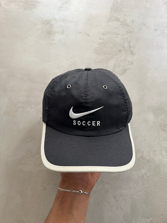 BLACK NIKE SOCCER CAP - 1990S