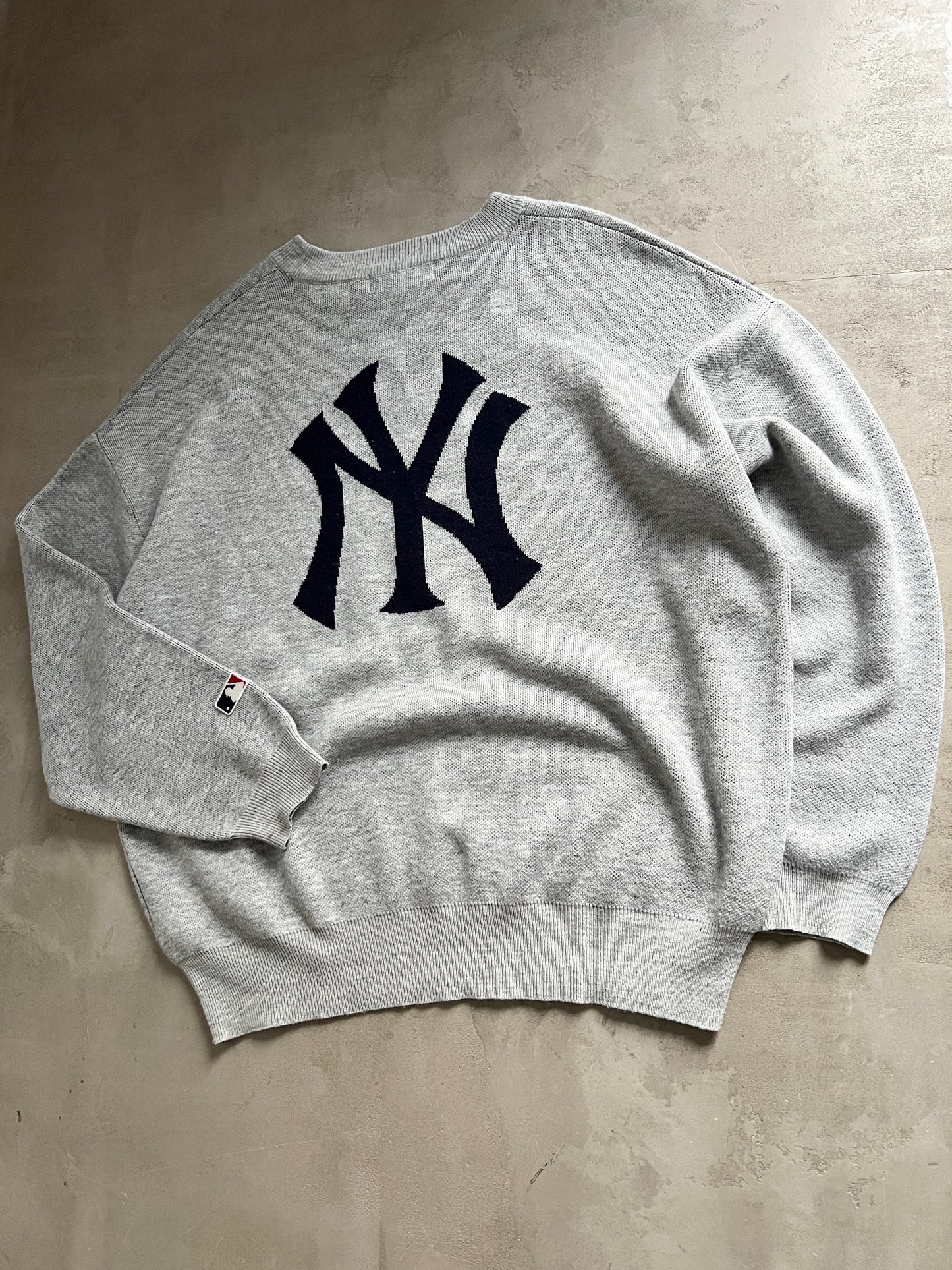 GREY YANKEES KNIT SWEATER - 1990S - L/XL