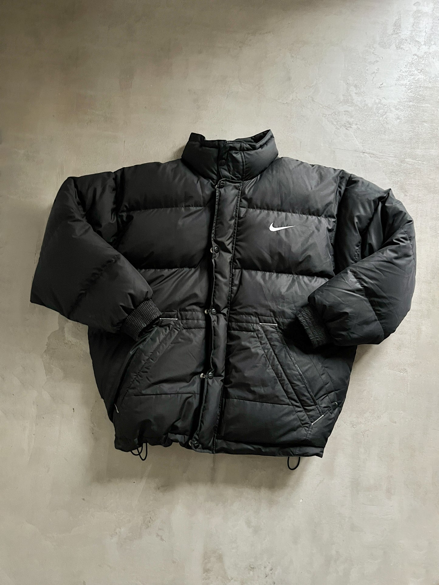 BLACK NIKE PUFFER - 1990S - L