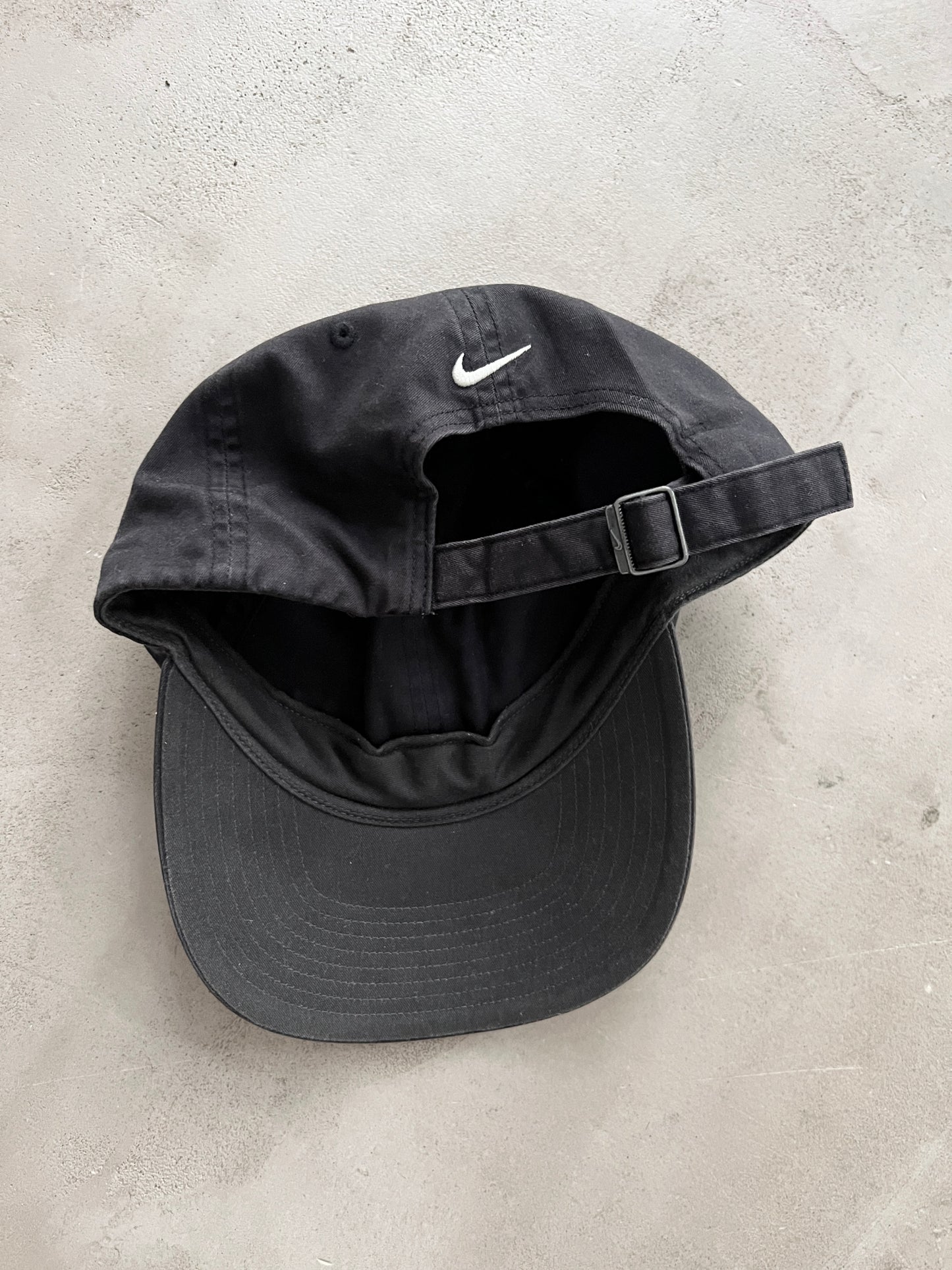 FADED BLACK NIKE GOLF CAP - 2000S