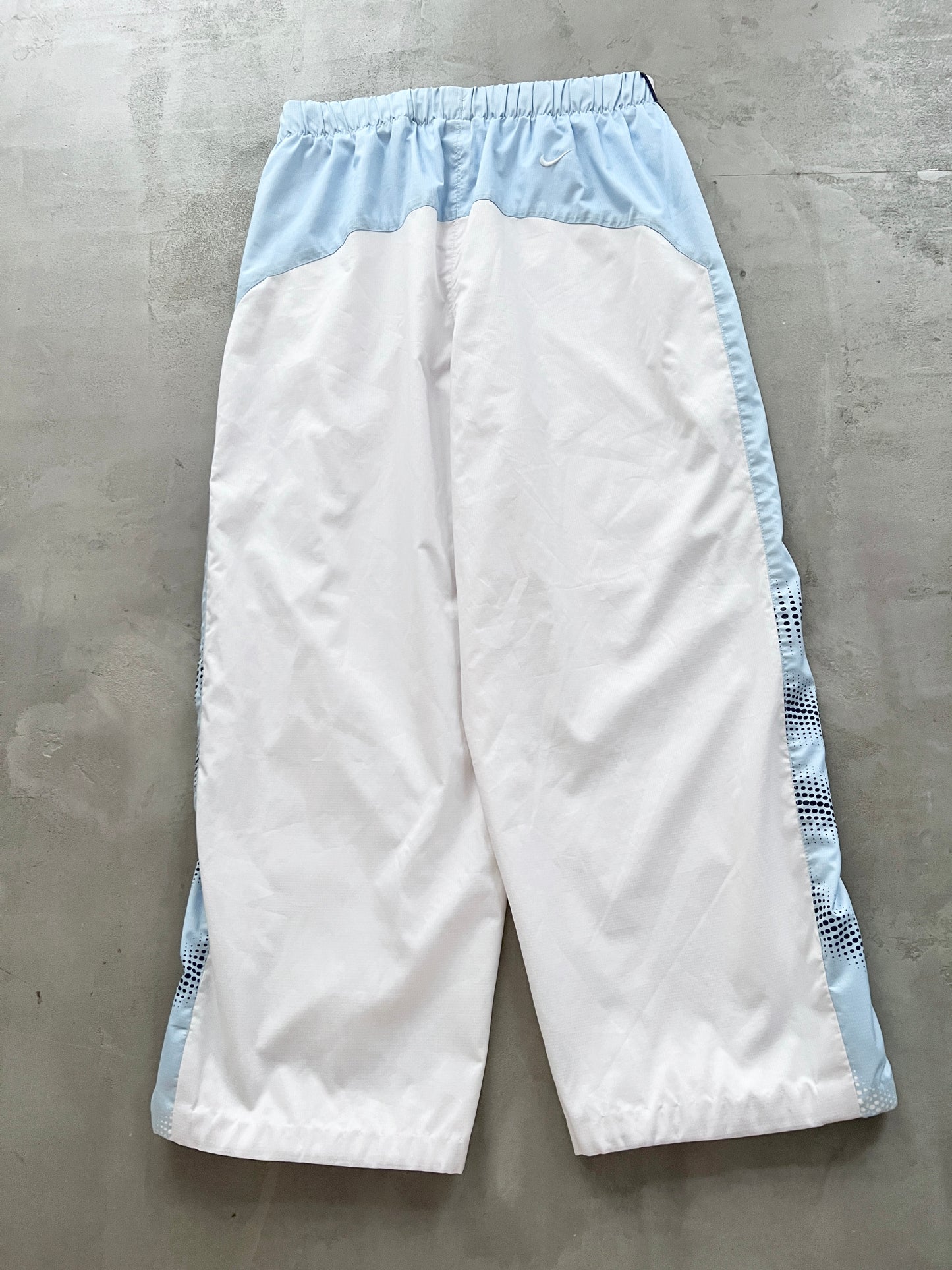 WHITE/BABY BLUE NIKE TN TRACK PANTS - 2000S - XS/S