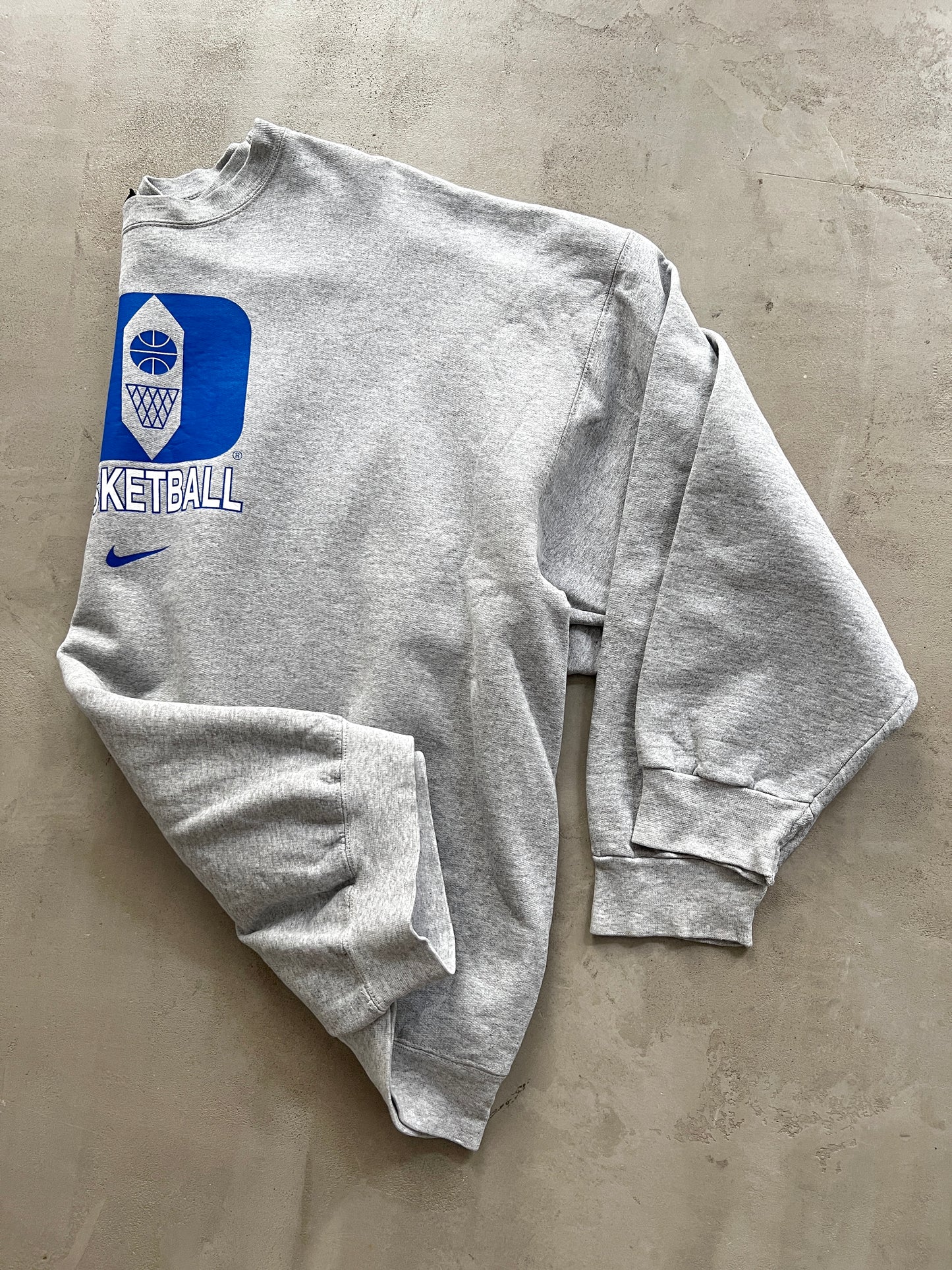 GREY NIKE BASKETBALL SWEATER - 1990S - XXL/XL